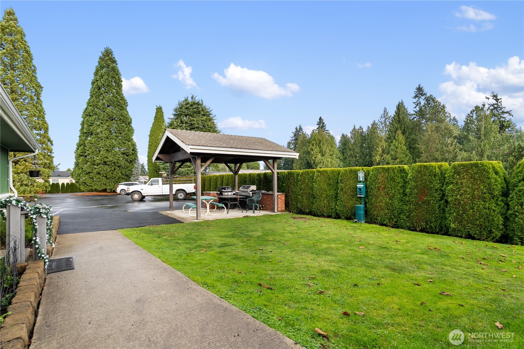 23825 15th Ave SE Unit: 40