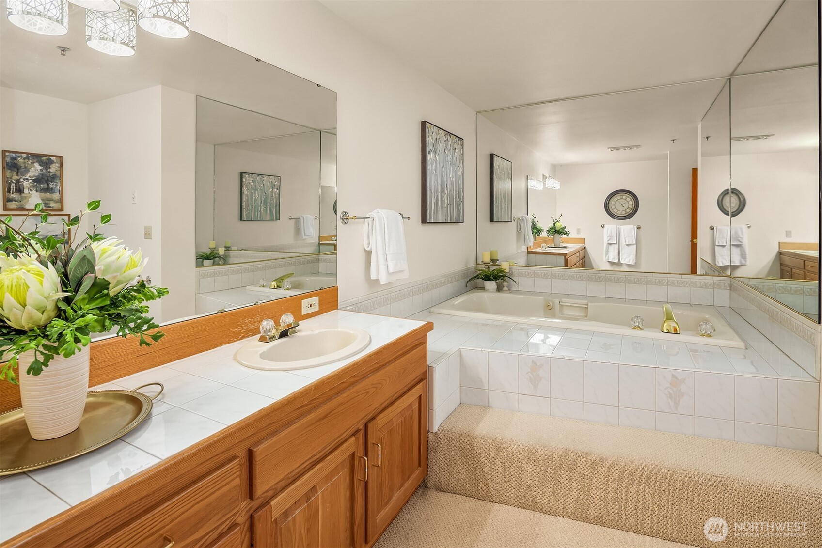 609 7th Avenue N Unit: B204