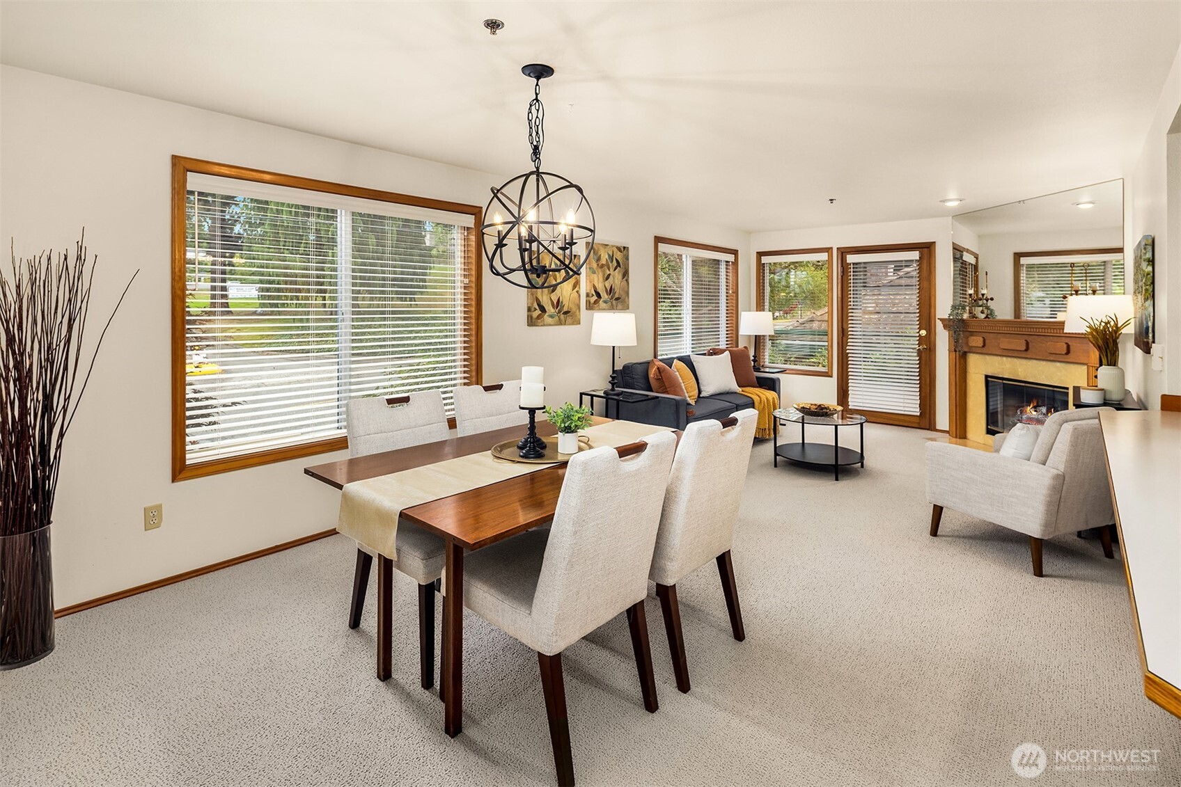 609 7th Avenue N Unit: B204