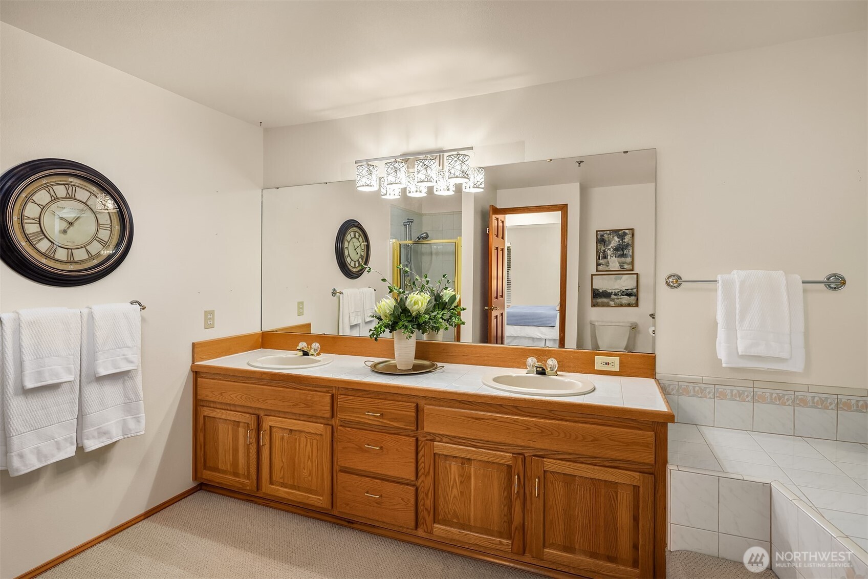 609 7th Avenue N Unit: B204