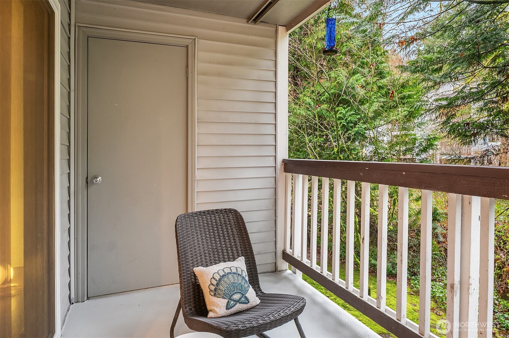 23307 Cedar Way Unit: R102