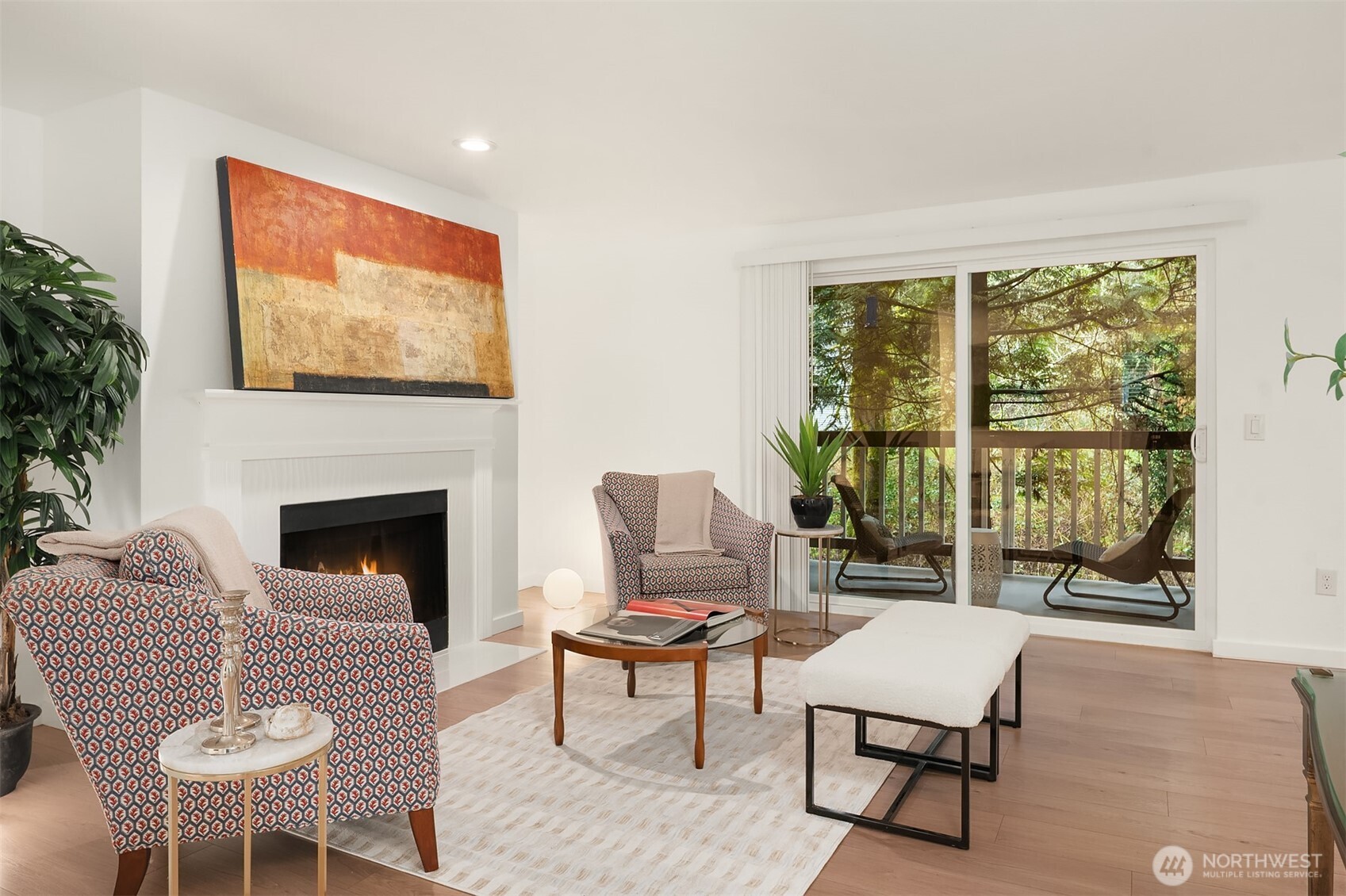 23307 Cedar Way Unit: R102