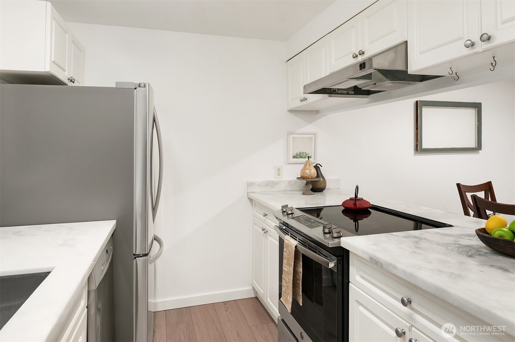 23307 Cedar Way Unit: R102