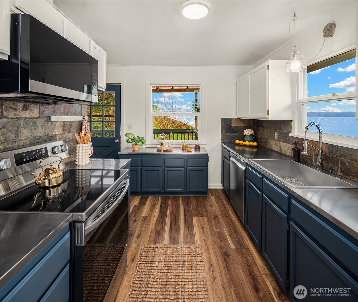 8017 SW Dilworth Road