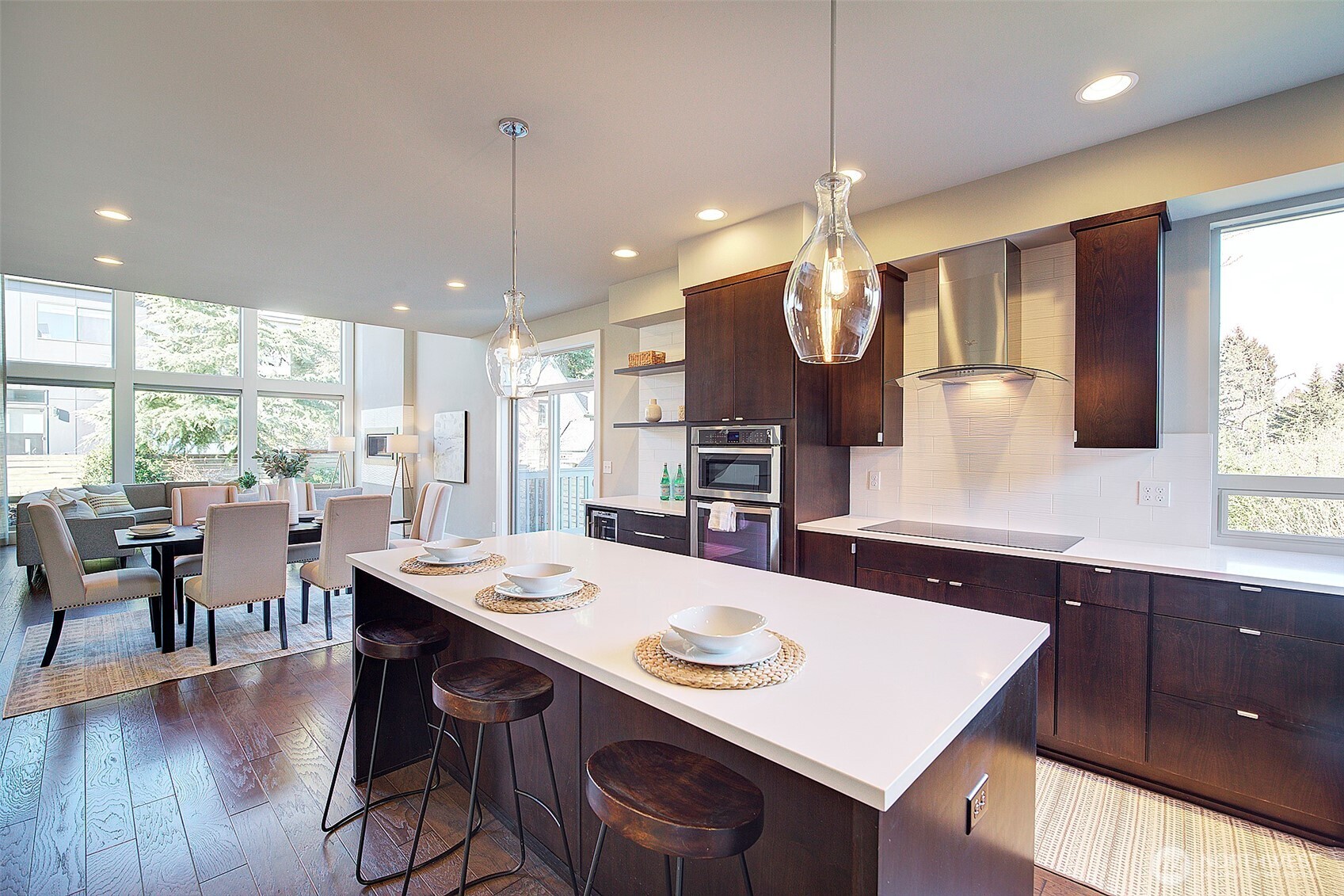 10010 Densmore Avenue N