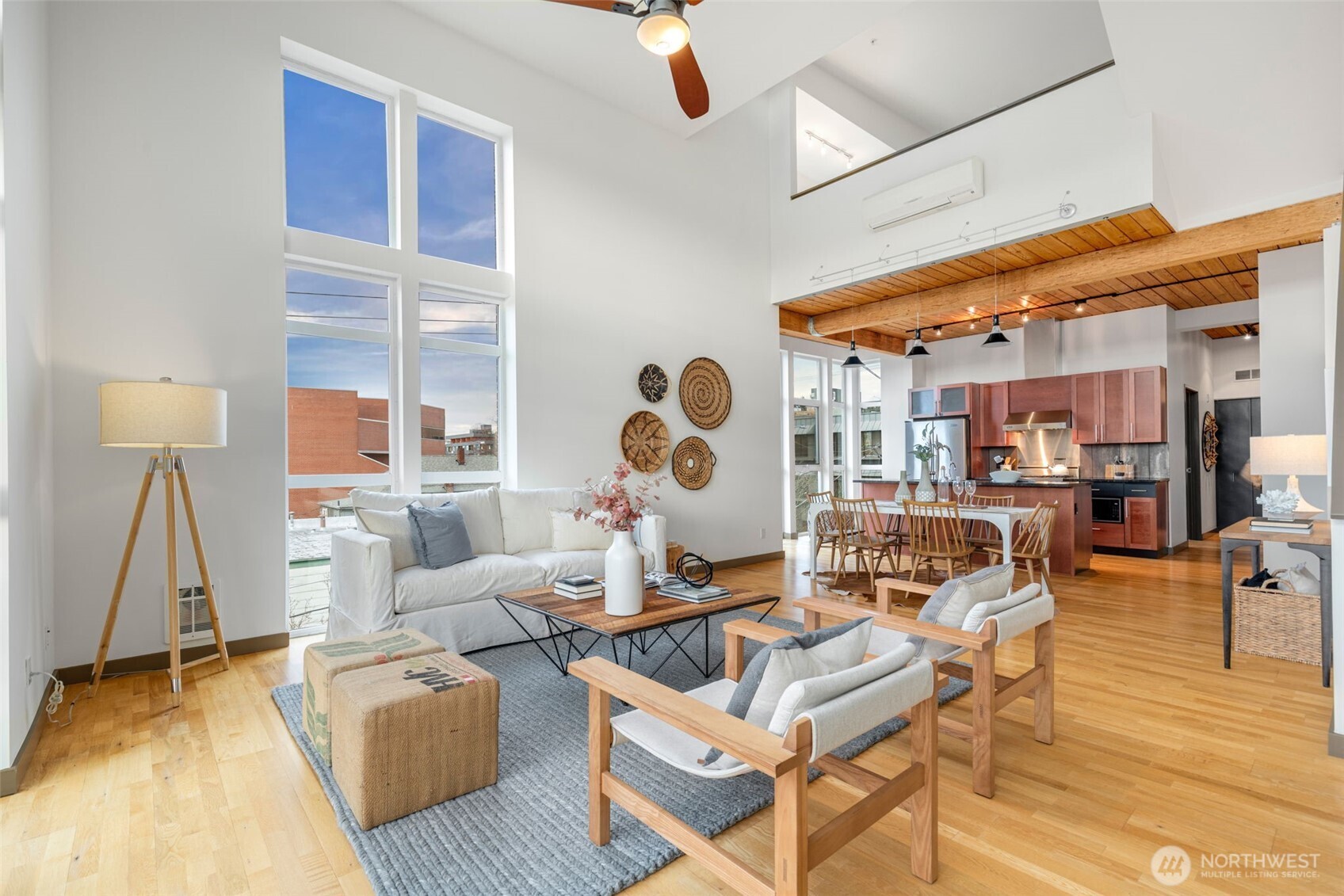 125 E Lynn Street Unit: 301