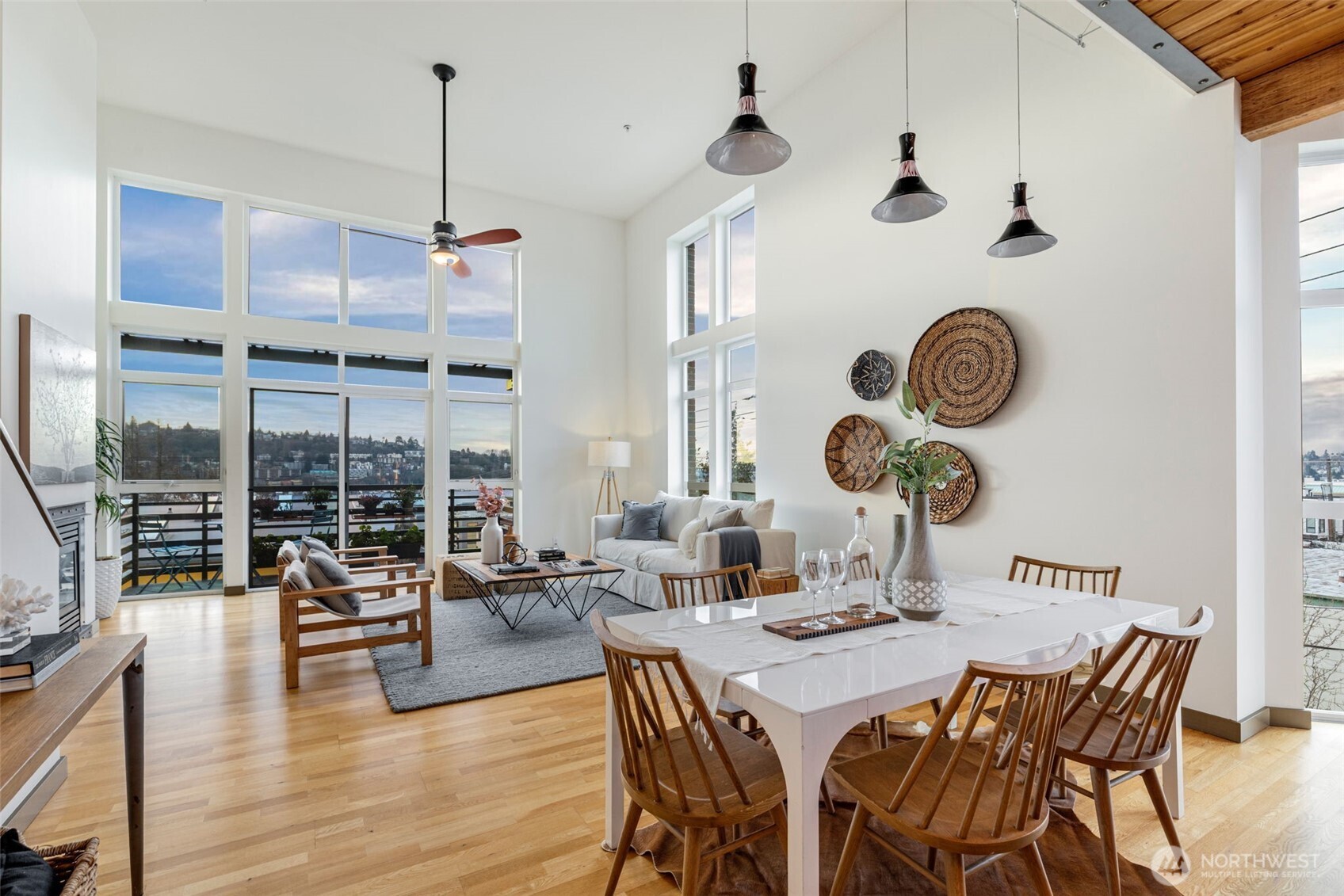 125 E Lynn Street Unit: 301