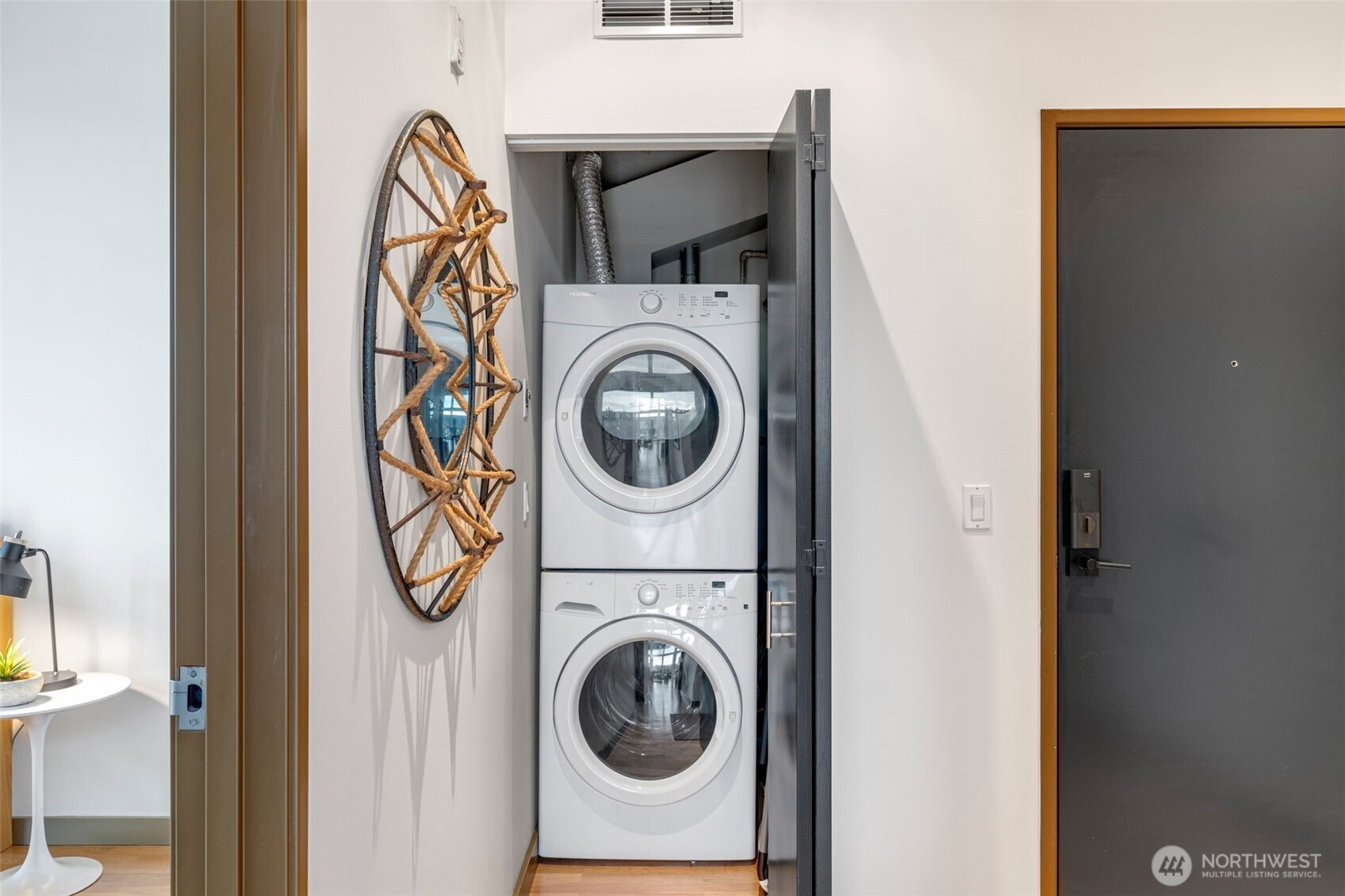 125 E Lynn Street Unit: 301