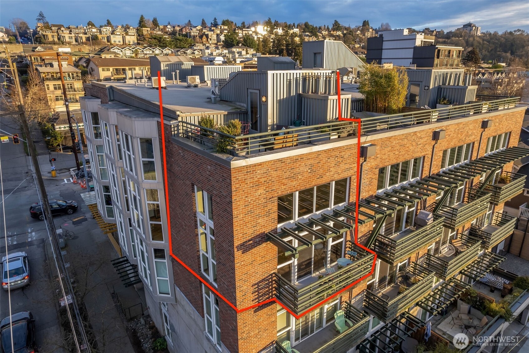 125 E Lynn Street Unit: 301