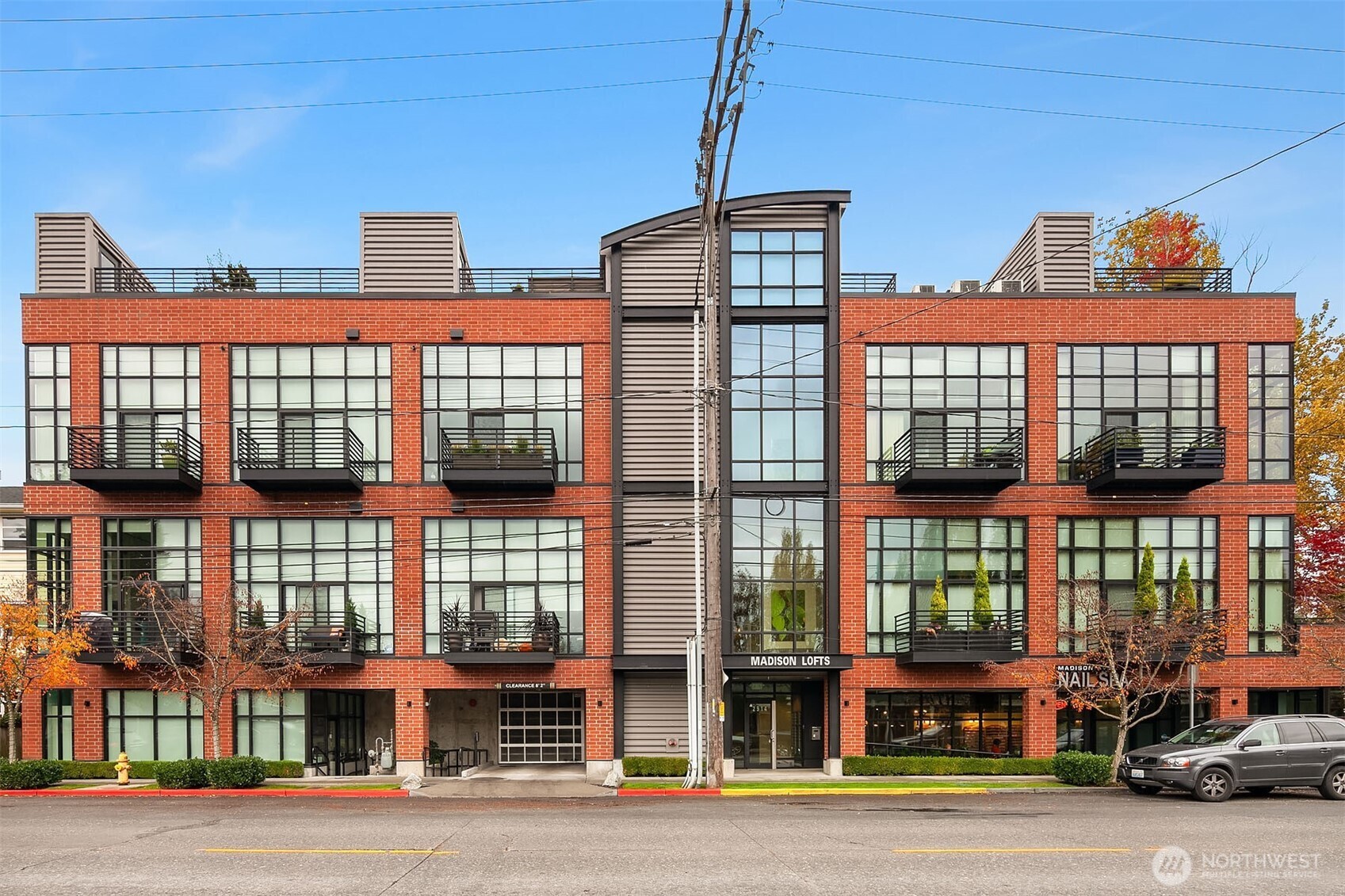2914 E Madison Street Unit: 302