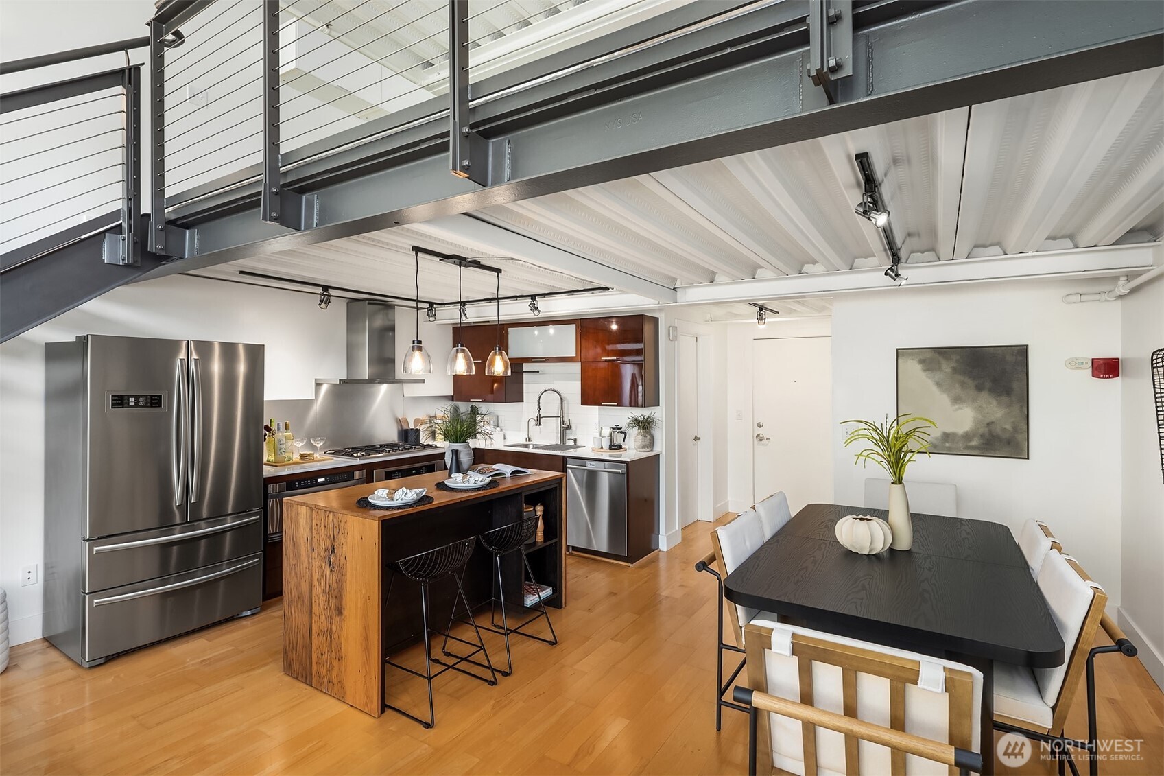 2914 E Madison Street Unit: 302