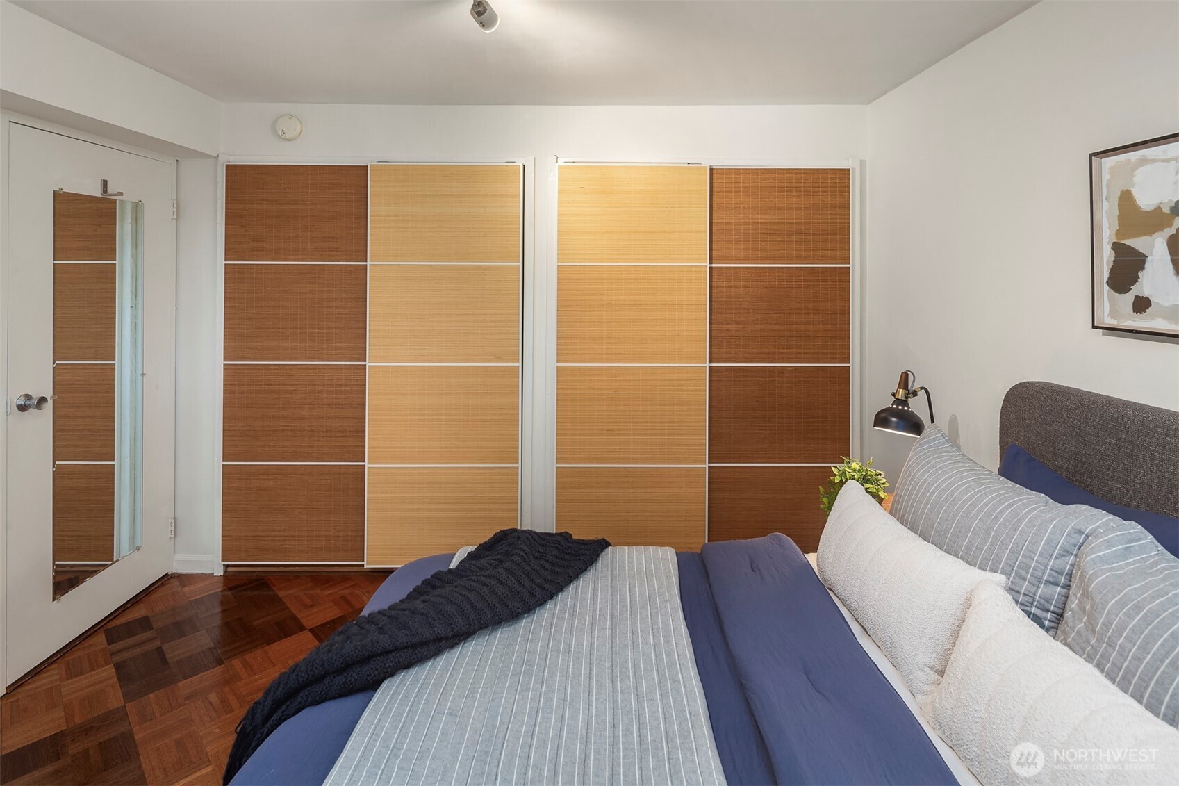 505 Belmont Avenue E Unit: 801