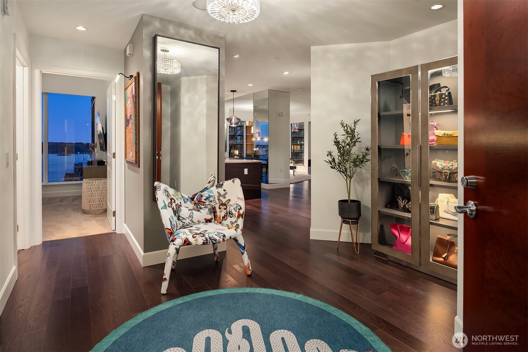 1920 4th Avenue Unit: 2202