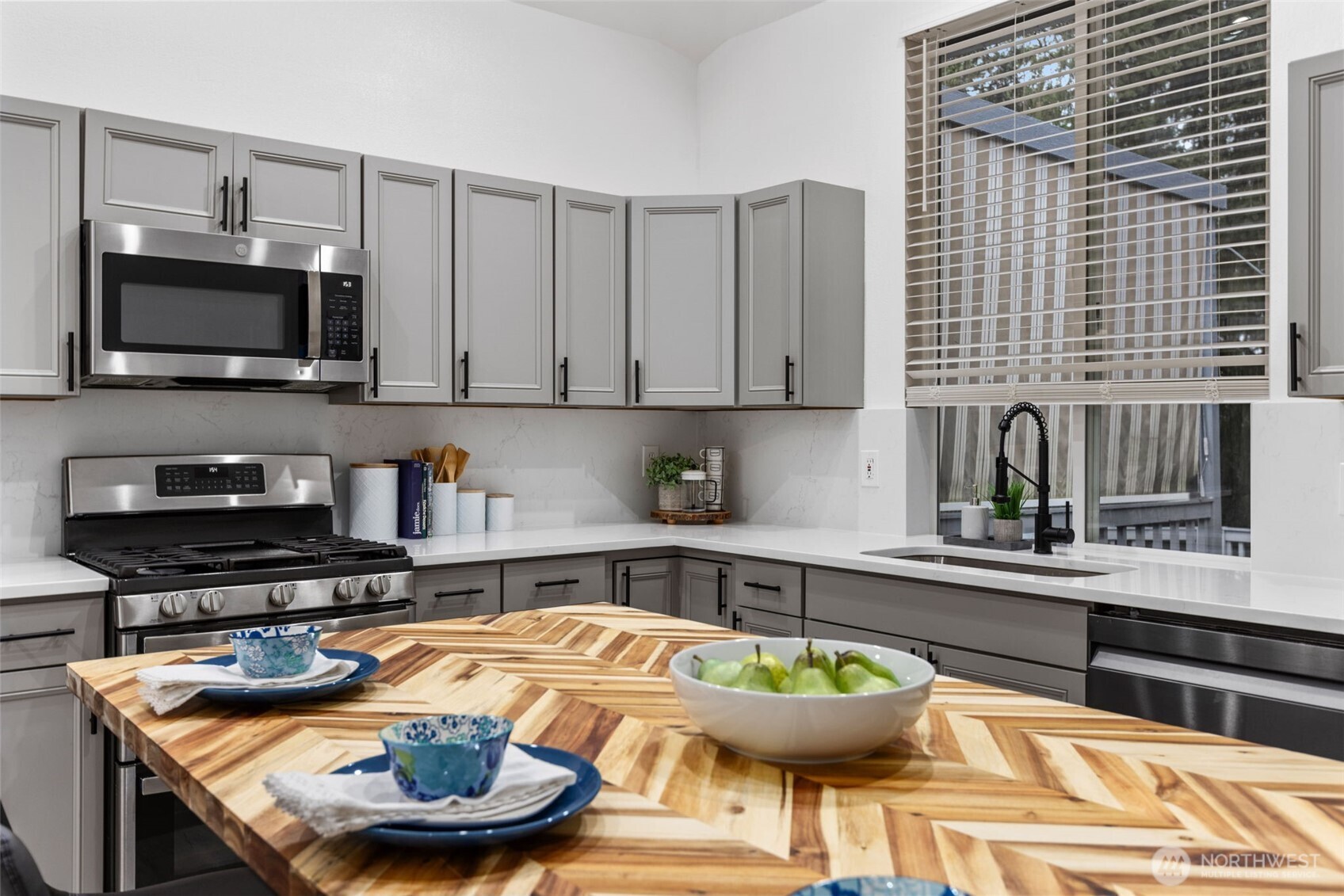 25600 Lake Wilderness Country Club Drive SE