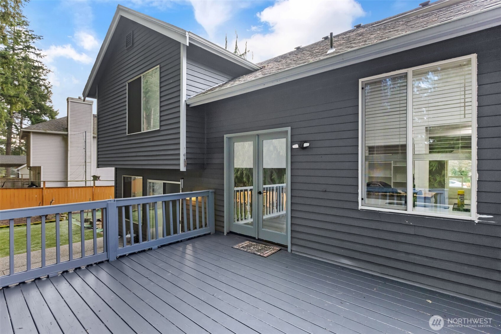 25600 Lake Wilderness Country Club Drive SE