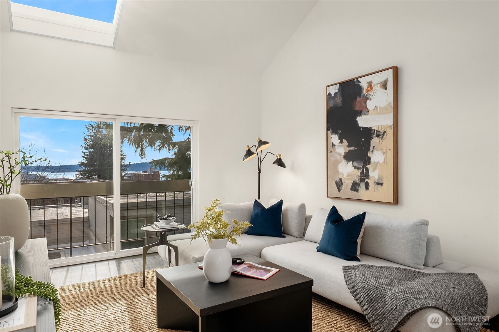 202 W Olympic Place Unit: 405