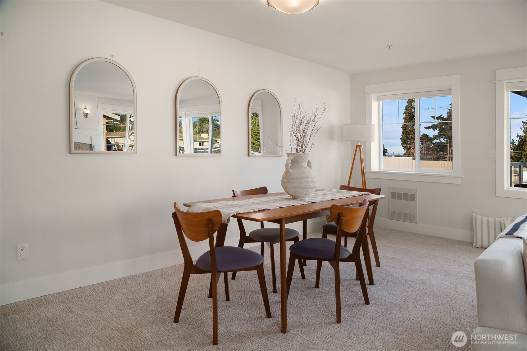 616 Glen Street Unit: 202