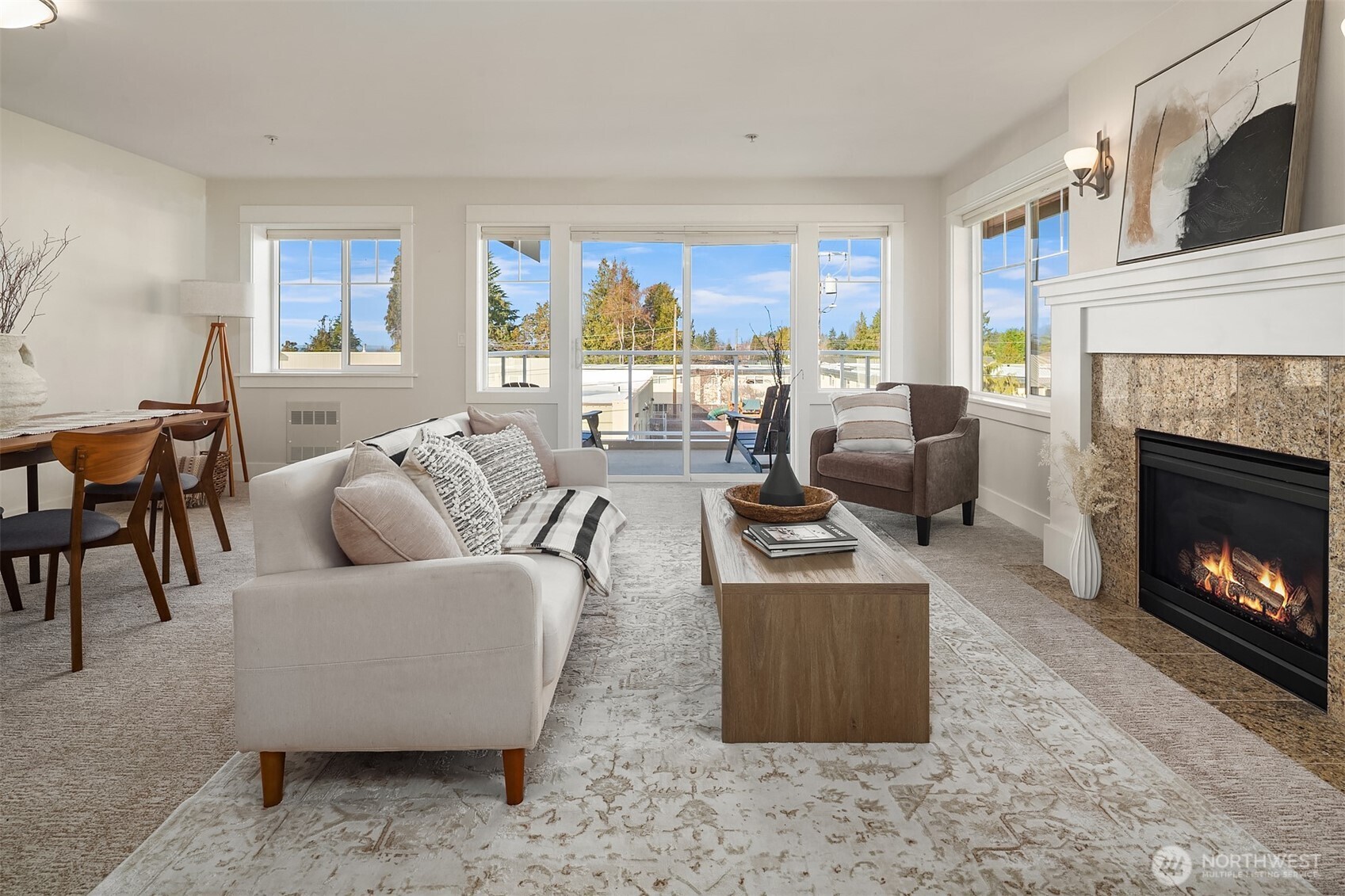 616 Glen Street Unit: 202