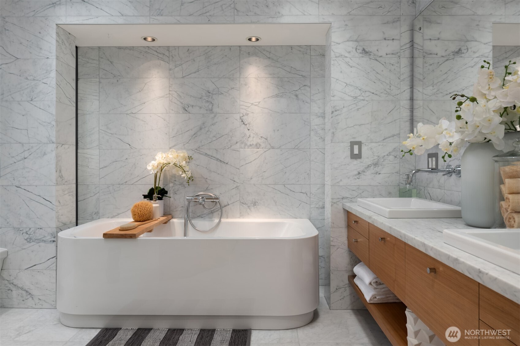 2606 E Garfield Street