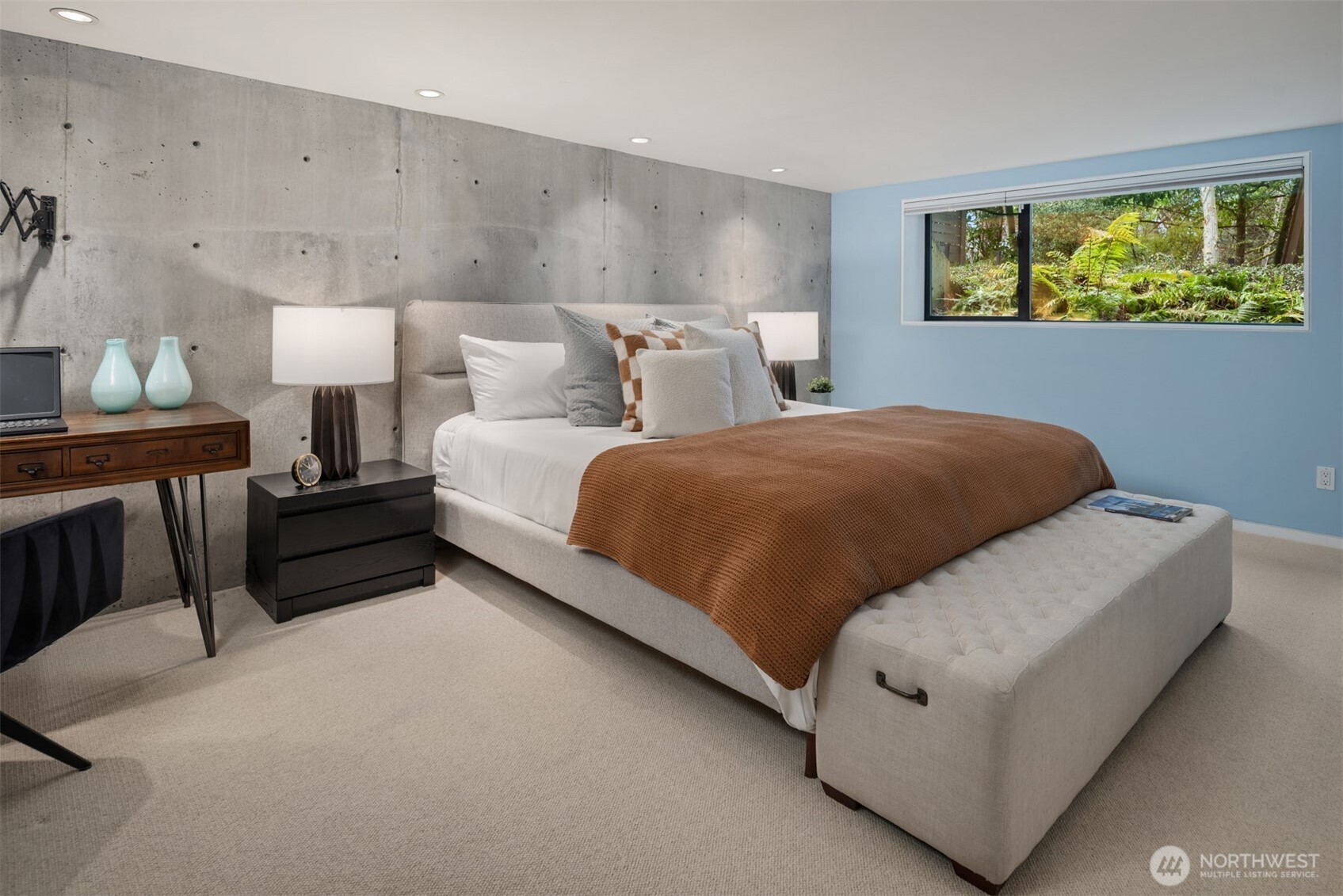 2606 E Garfield Street