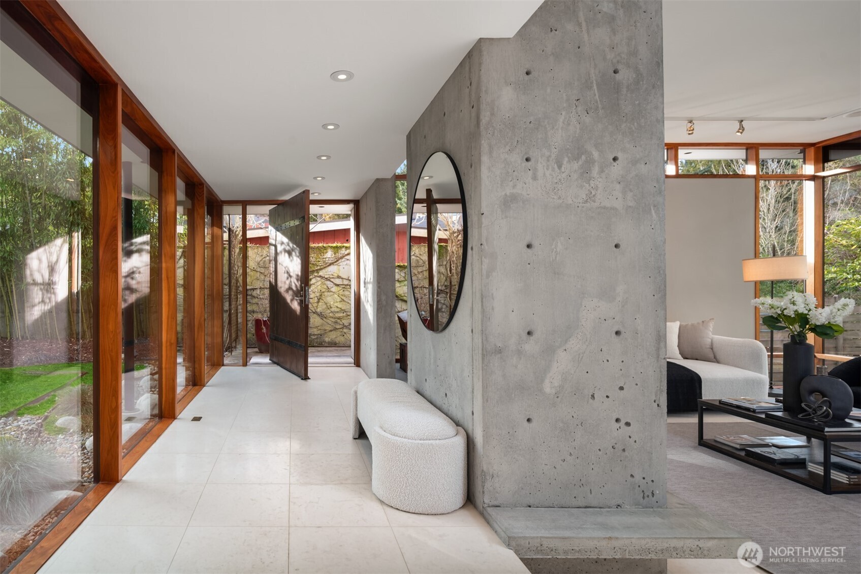 2606 E Garfield Street