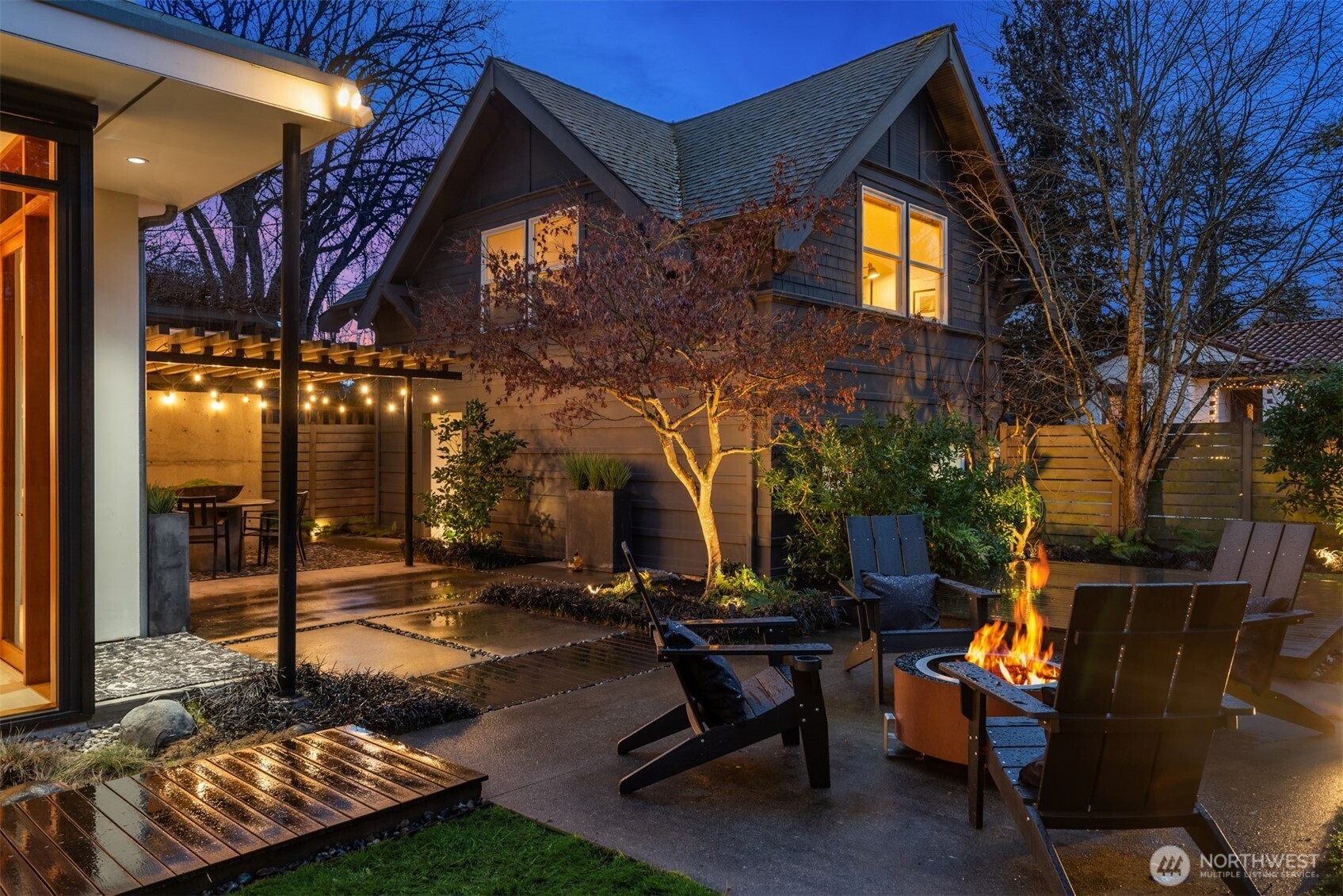 2606 E Garfield Street