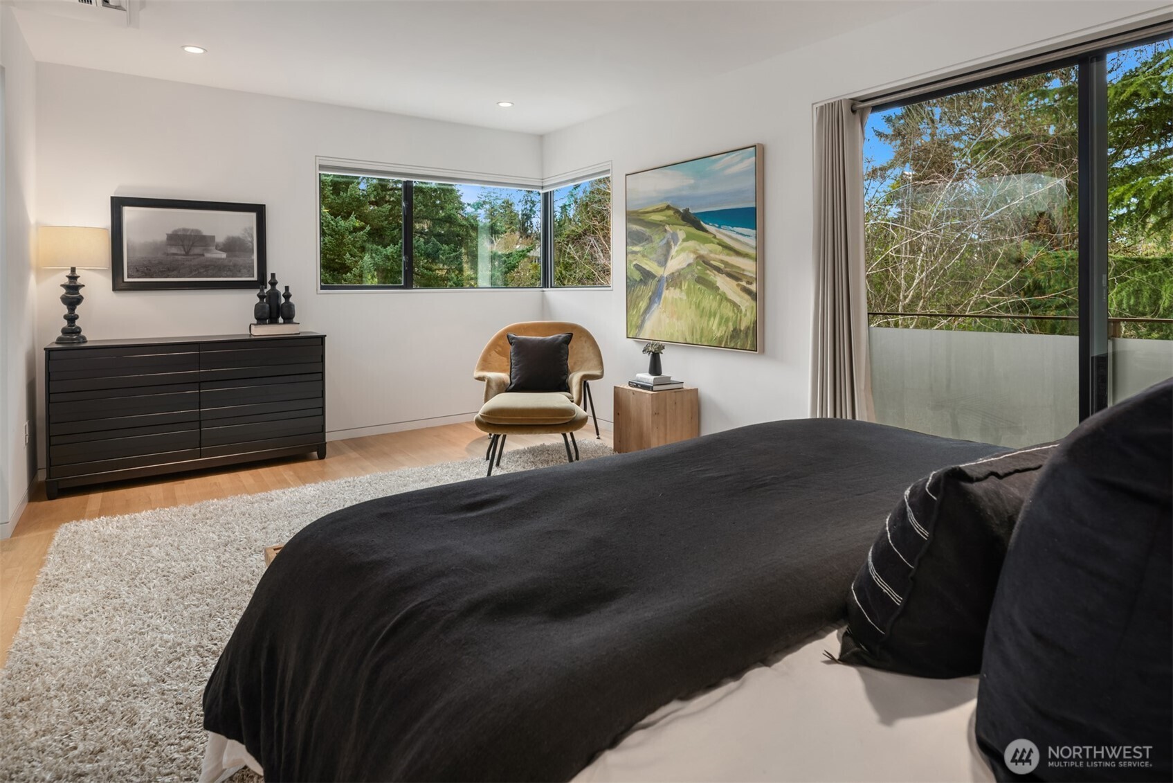 2606 E Garfield Street