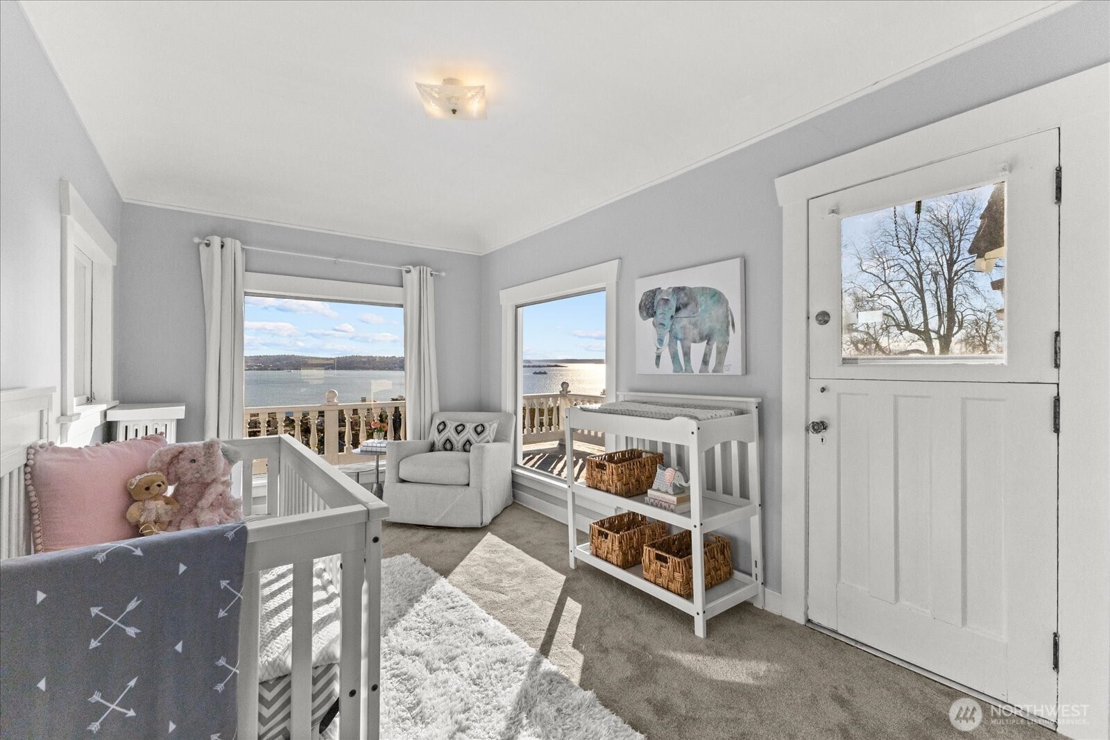 307 W Highland Drive