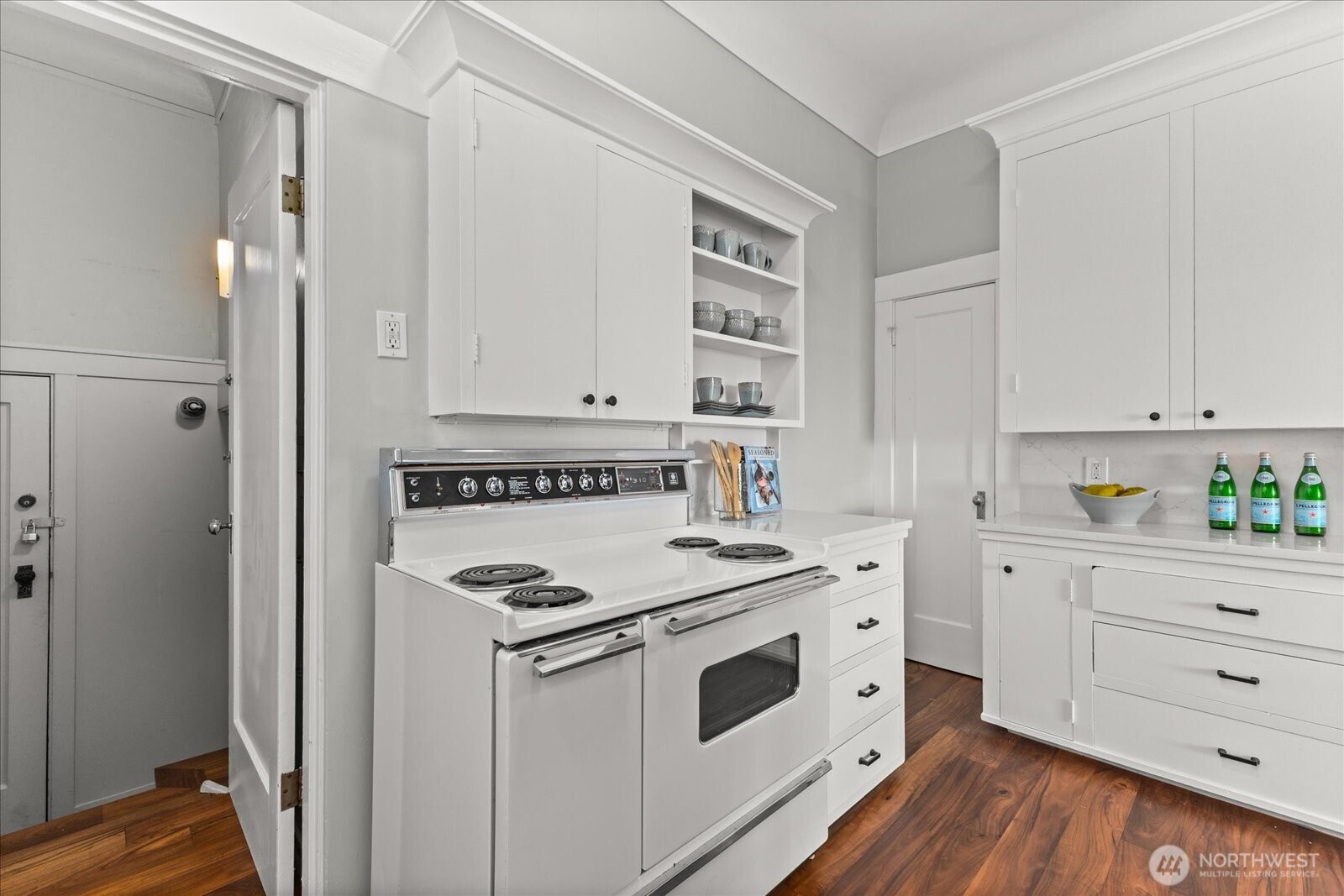 307 W Highland Drive