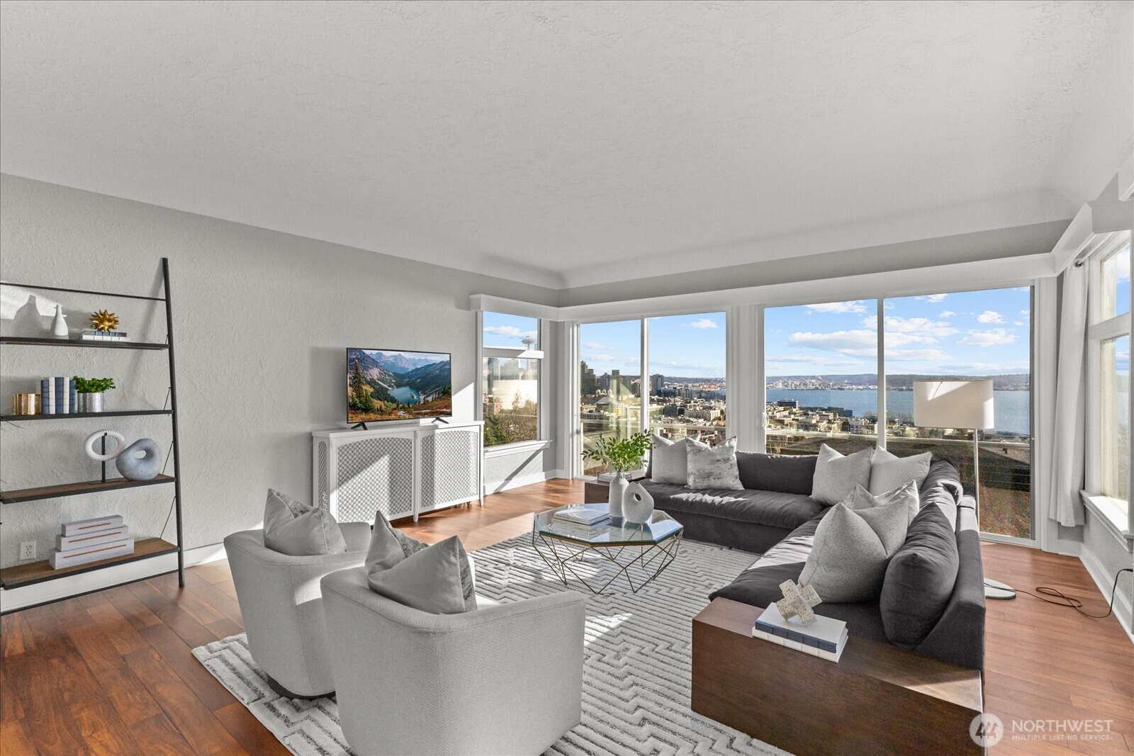 307 W Highland Drive