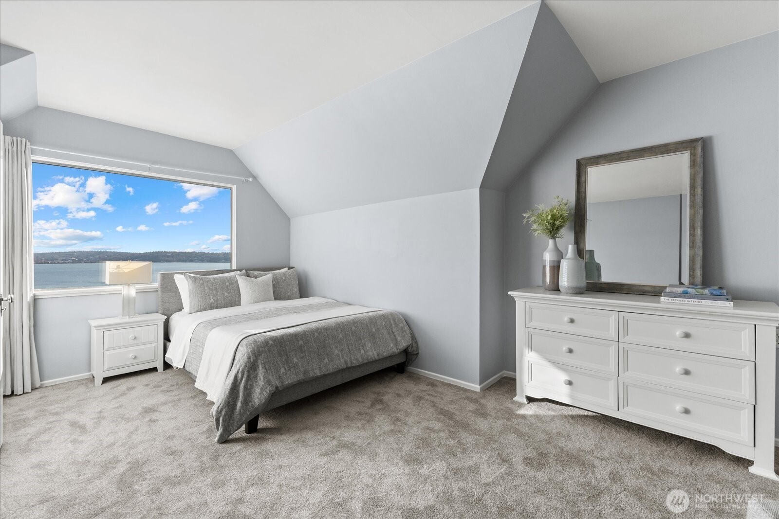 307 W Highland Drive