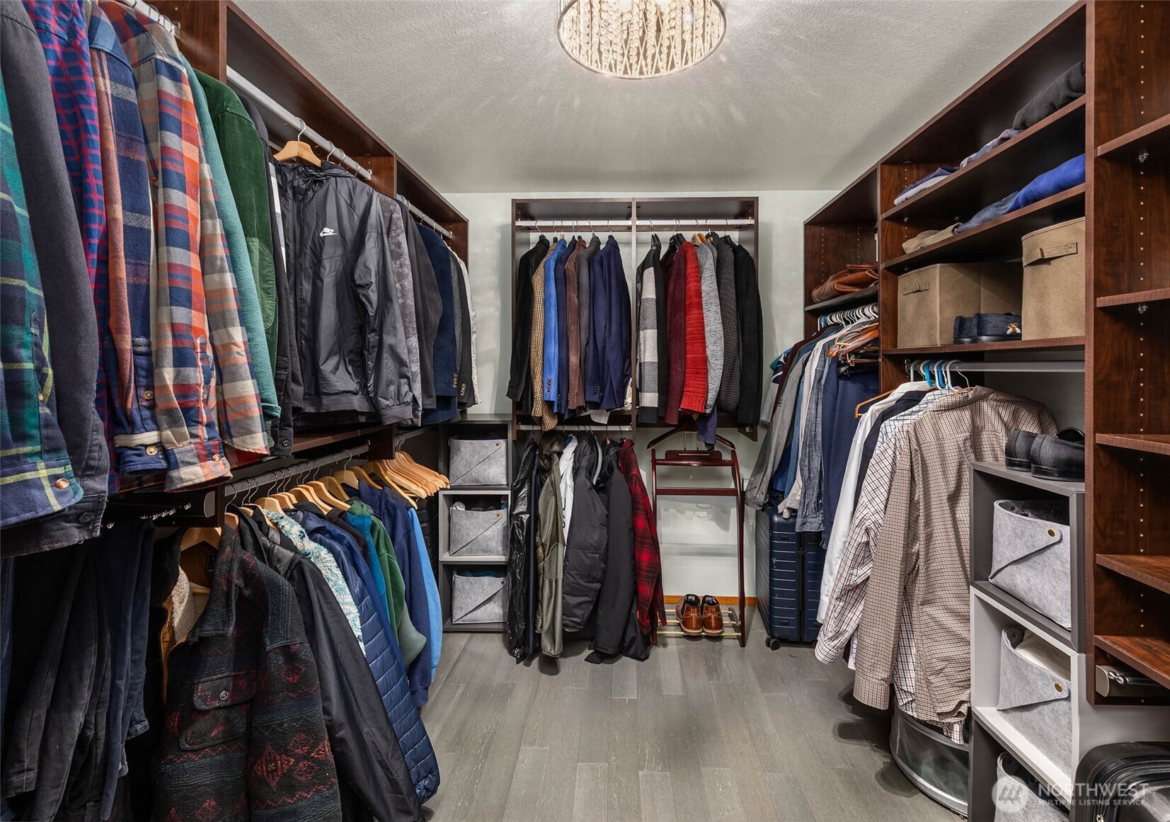 11925 Maplewood Avenue