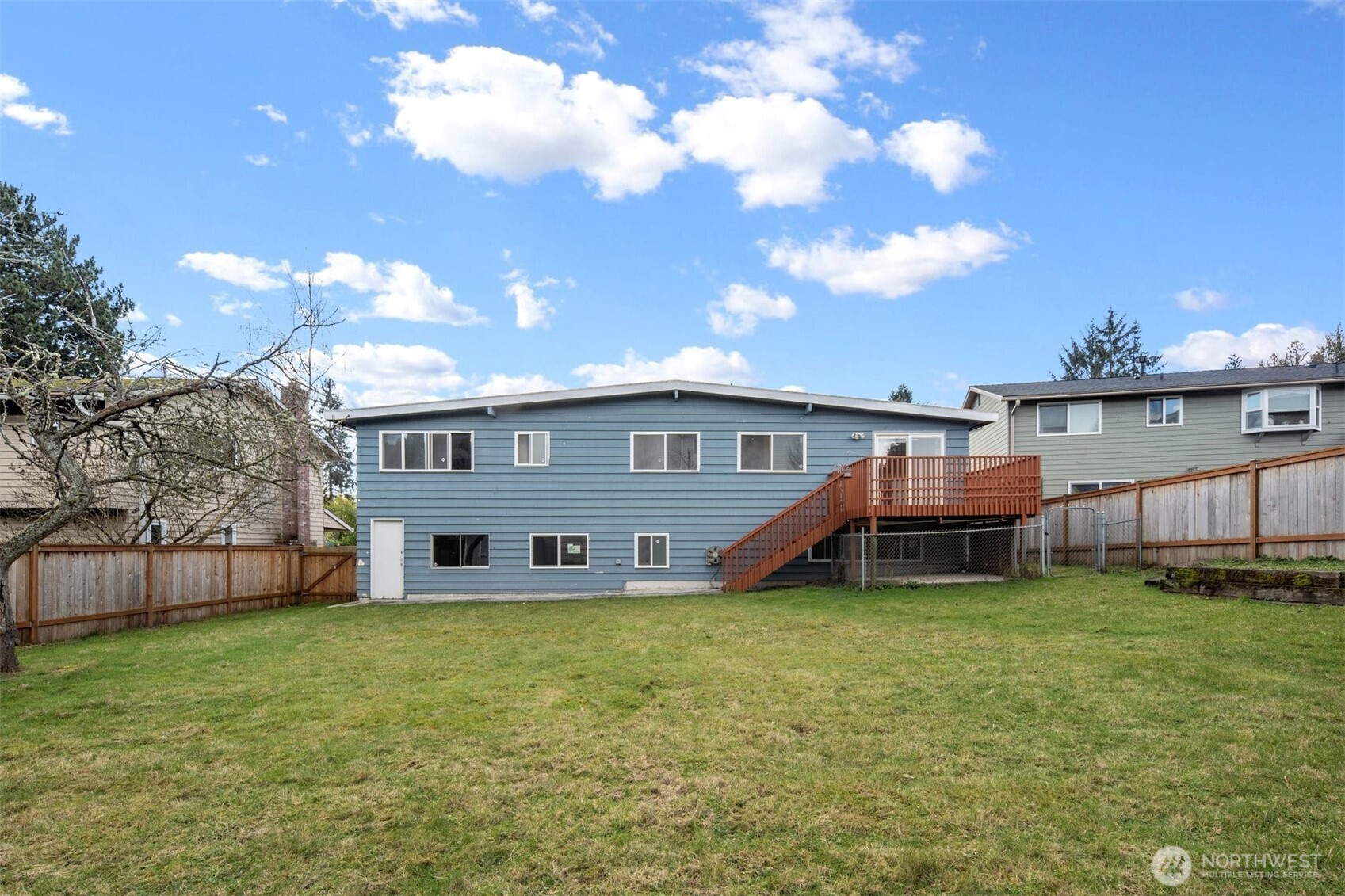3703 SW 191st Place SW