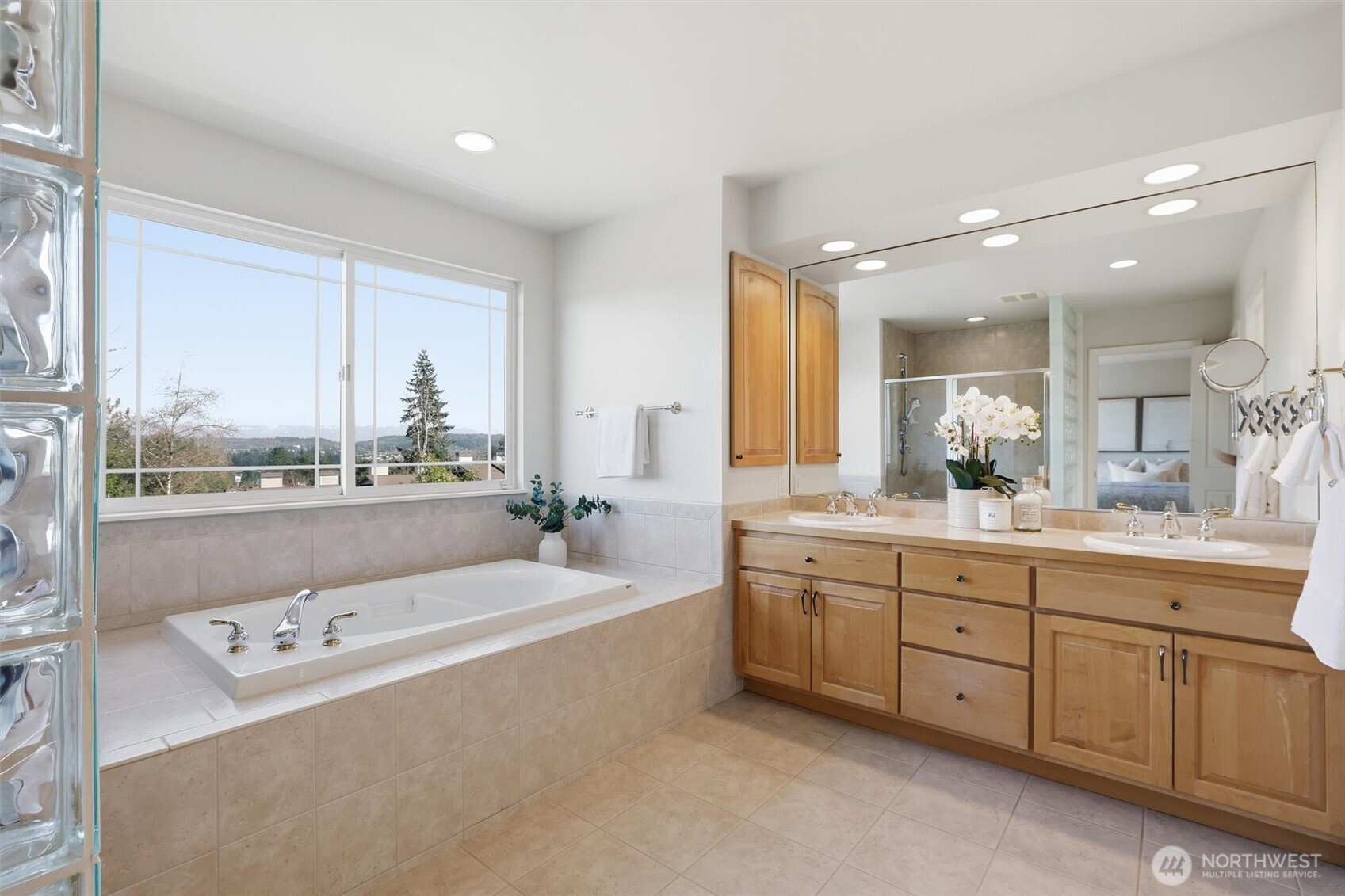 7741 152nd Avenue NE