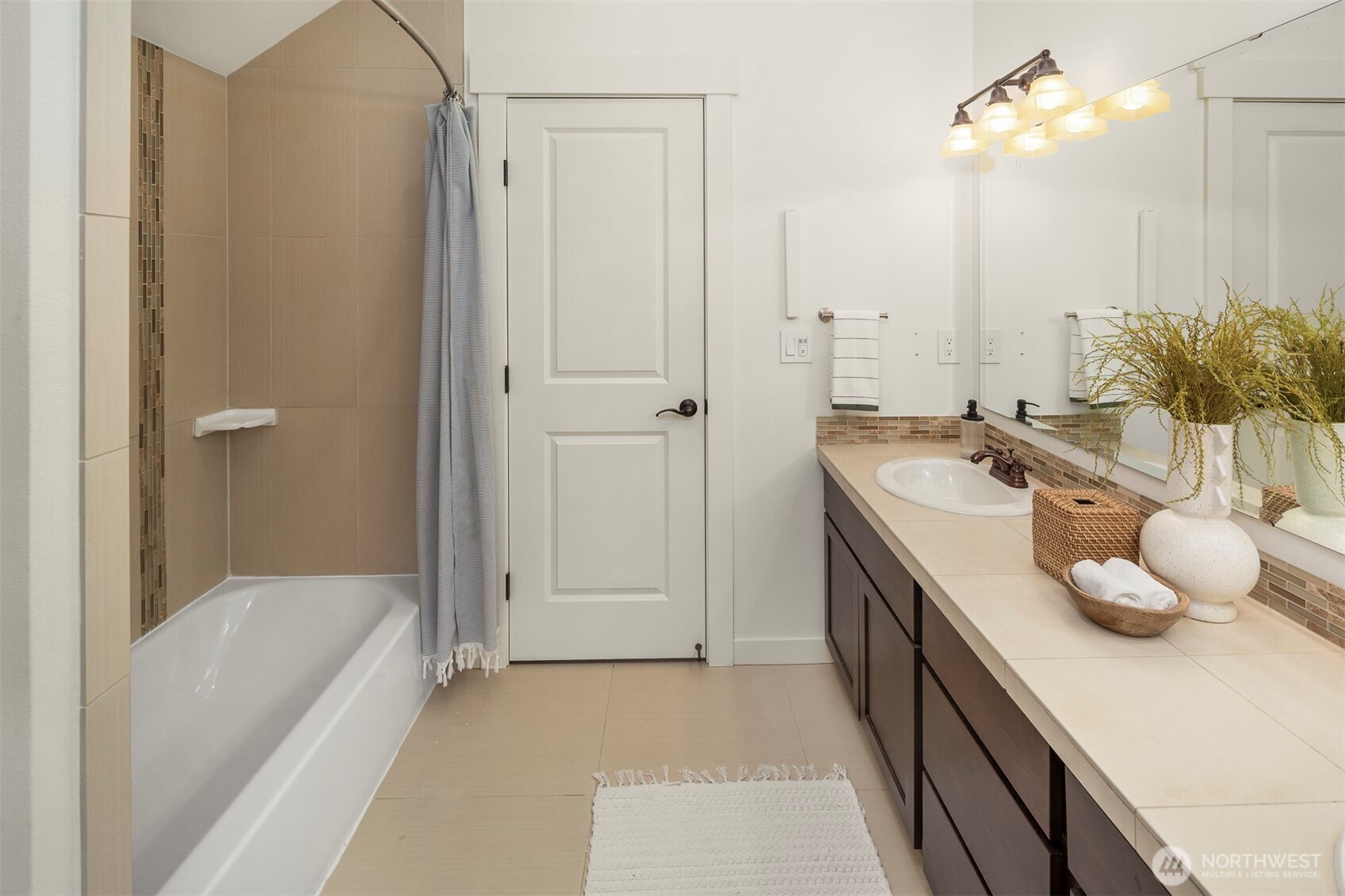 5020 Delridge Way SW Unit: B