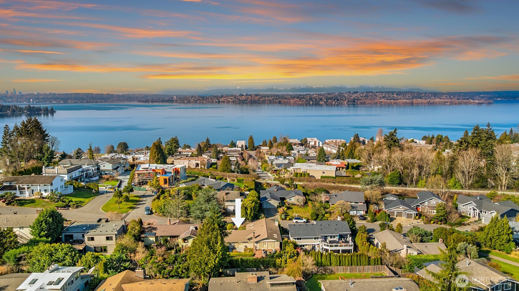 6114 104th Avenue NE