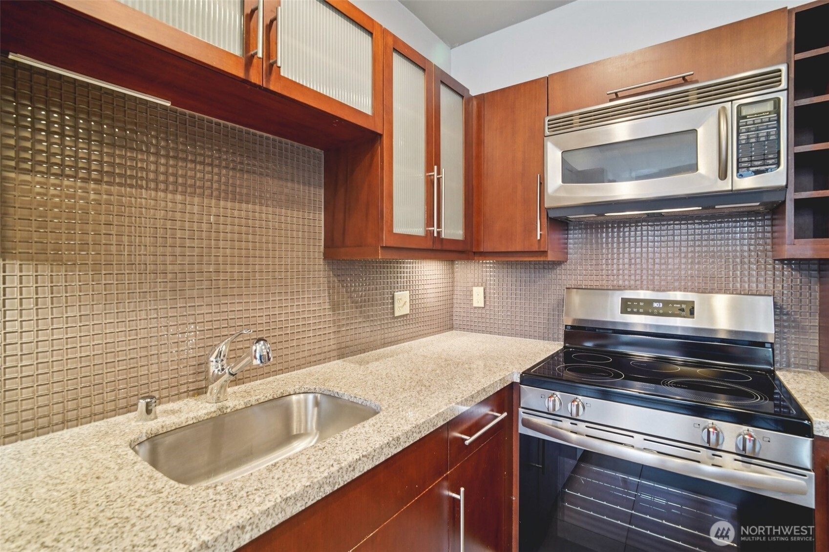 1400 2nd Avenue N Unit: 284