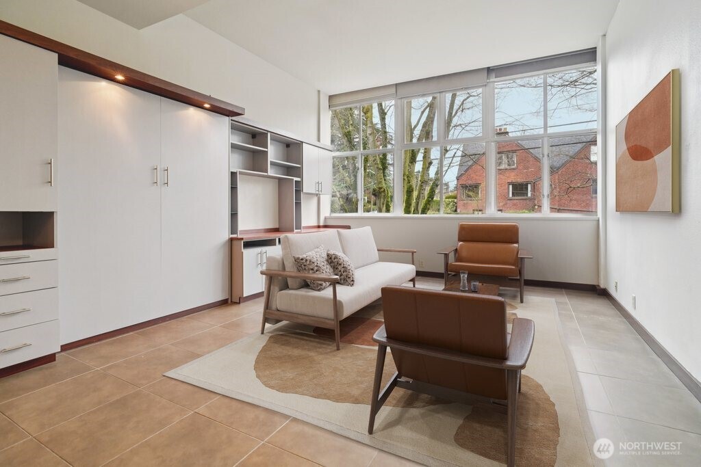 1400 2nd Avenue N Unit: 284
