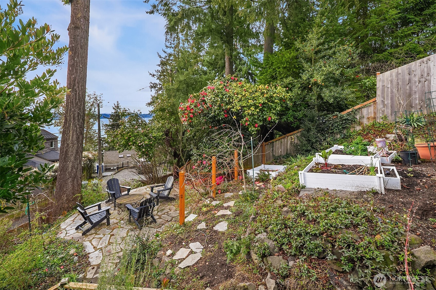 15828 25th Avenue SW