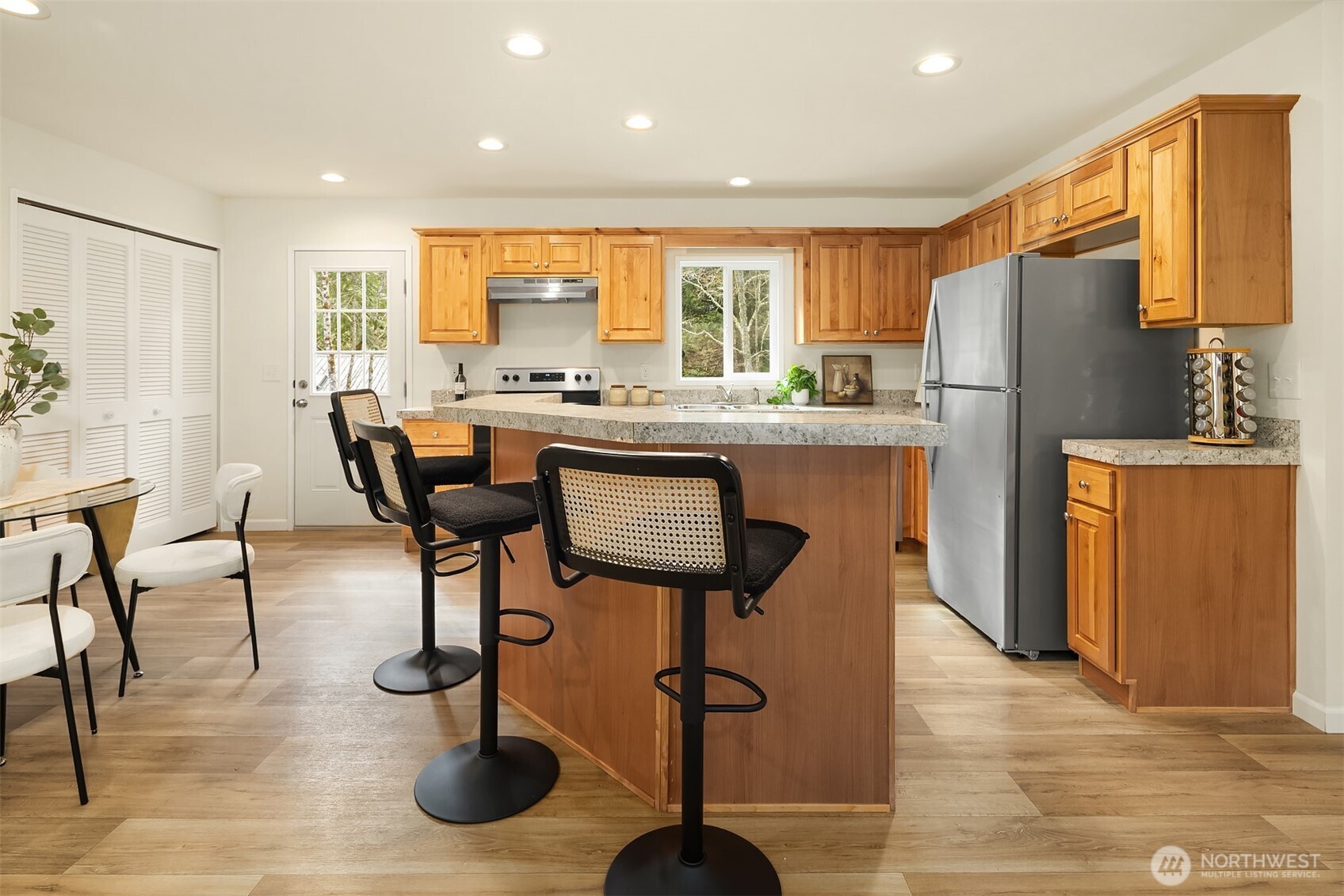 23904 E Lake Kayak Drive