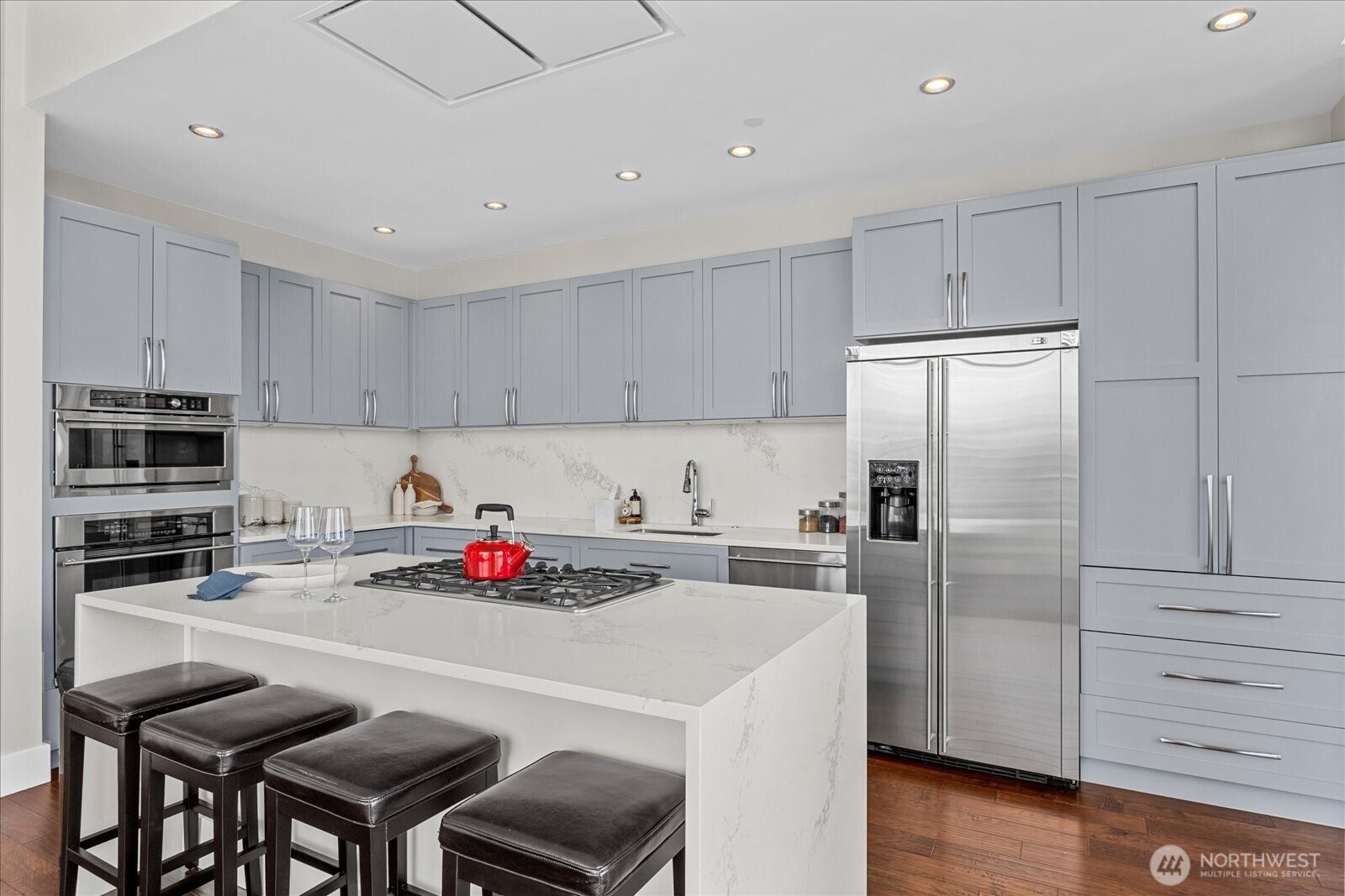 900 Lenora Street Unit: 1203