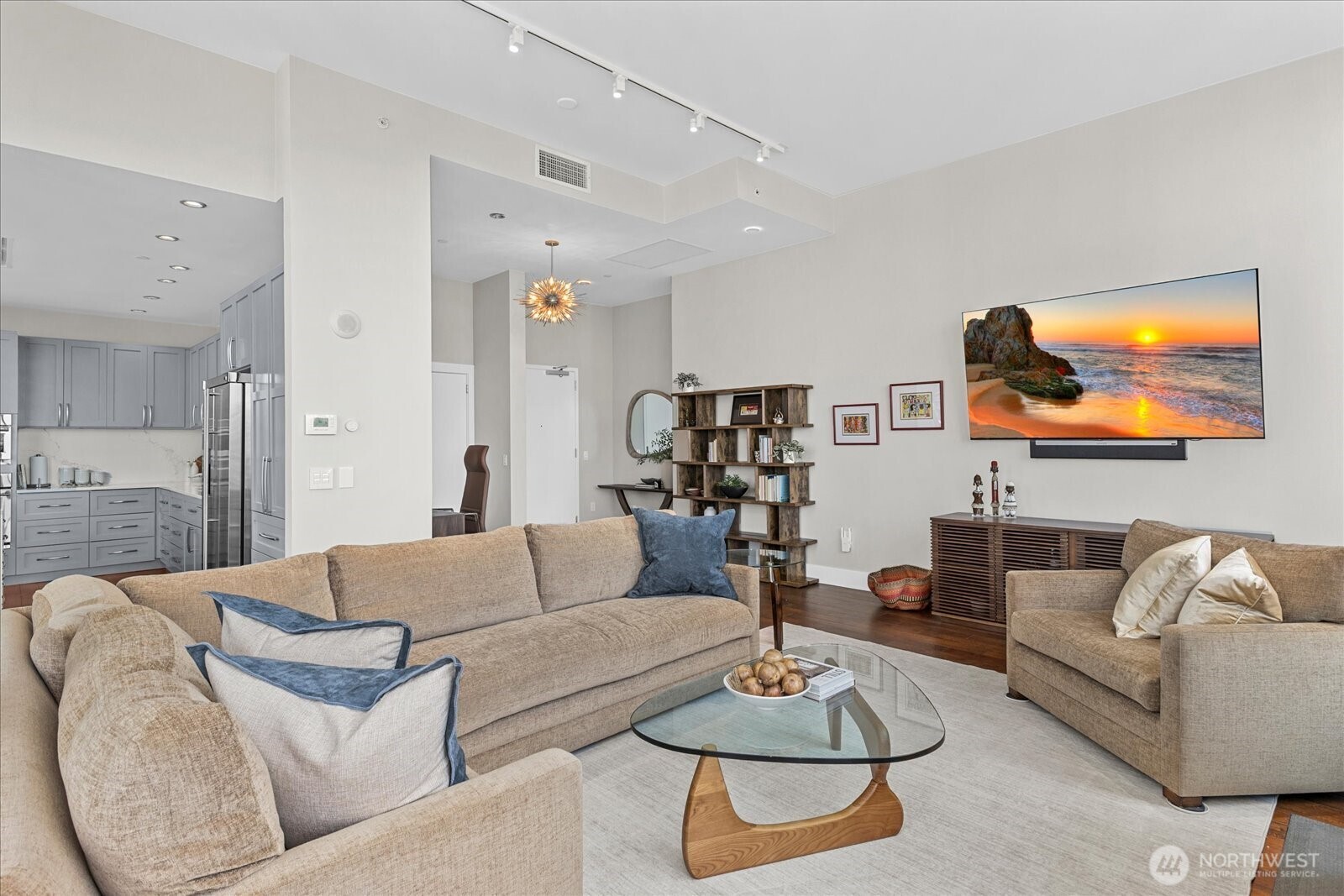 900 Lenora Street Unit: 1203