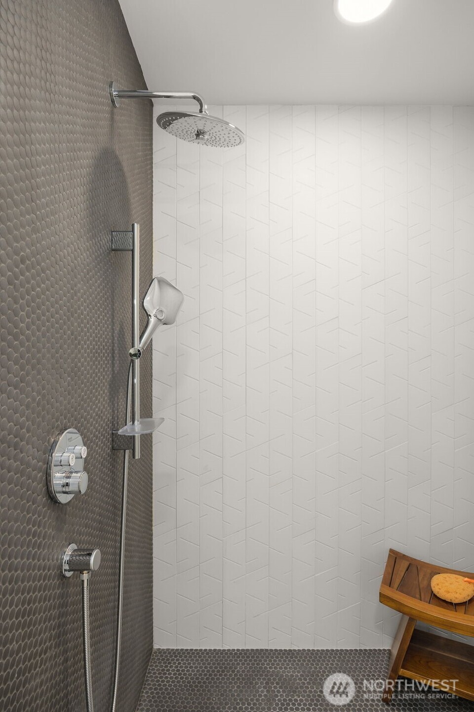 999 110th Avenue NE Unit: 202