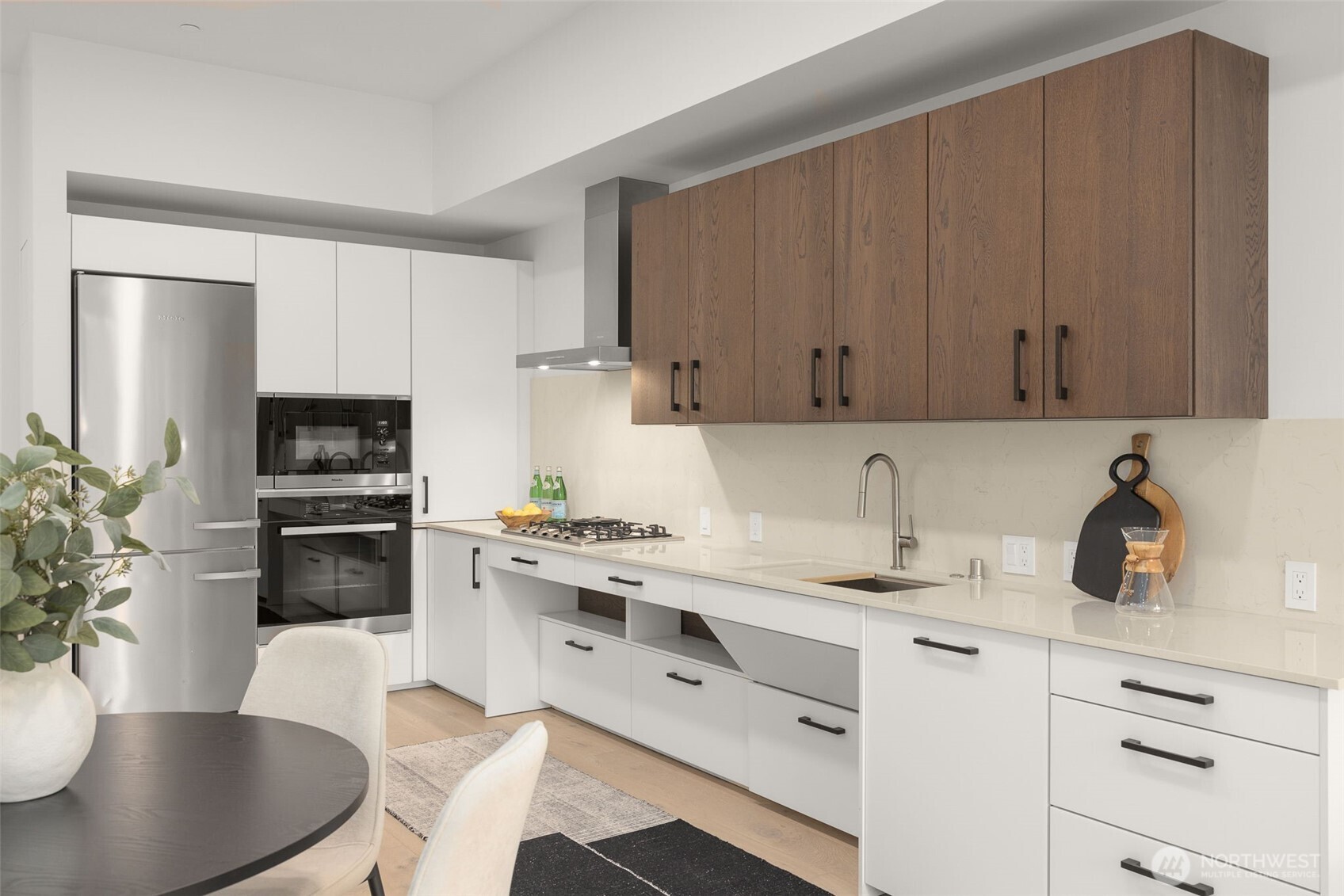 999 110th Avenue NE Unit: 202