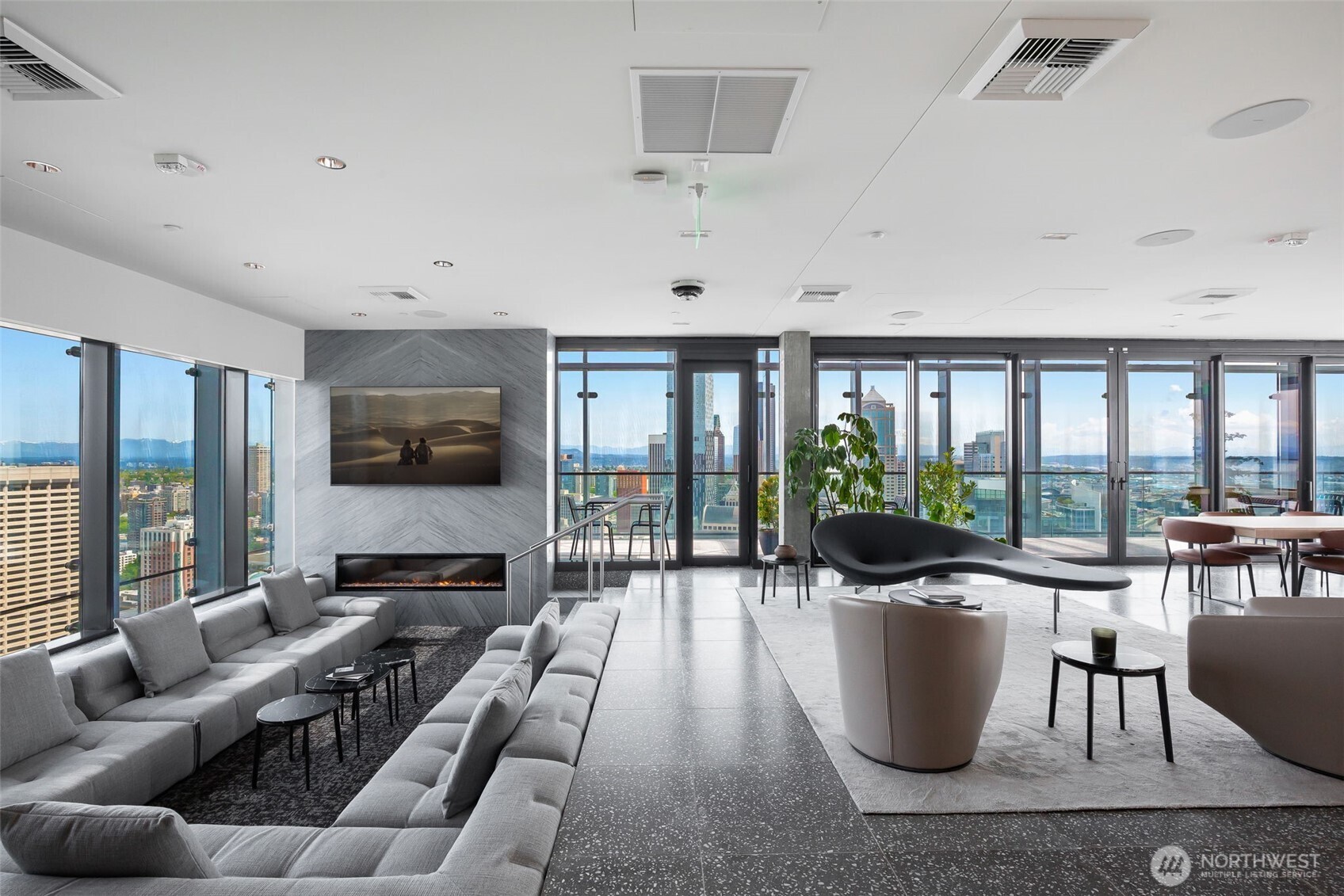 300 Virginia St Unit: P-160