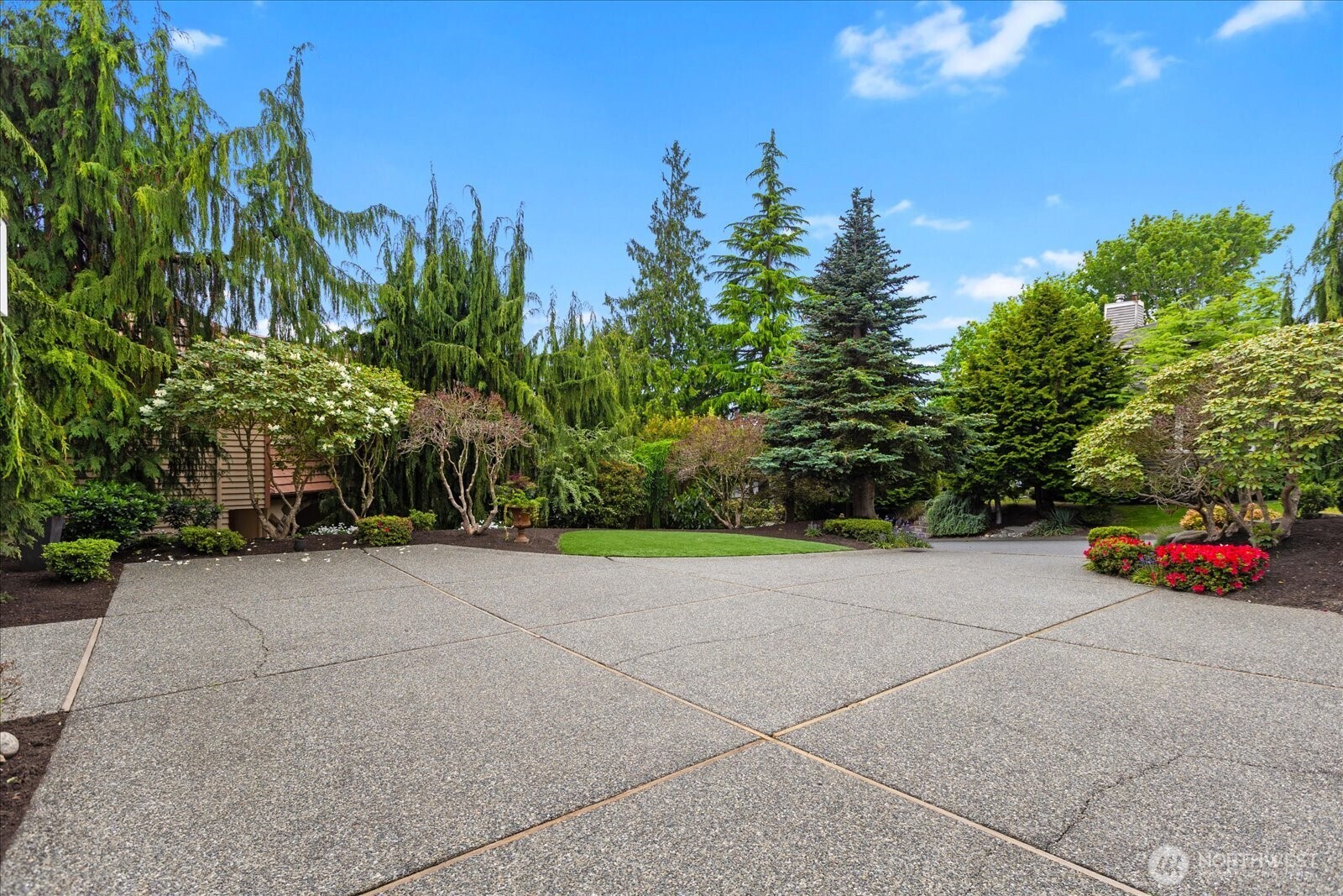 608 Magnolia Lane