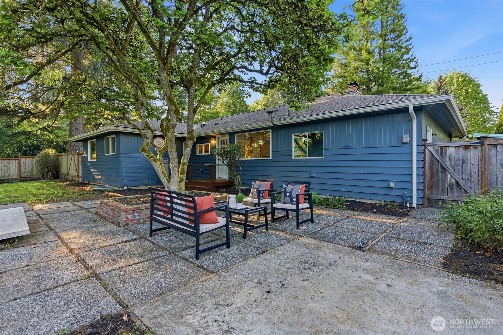 6123 NE 185th Street