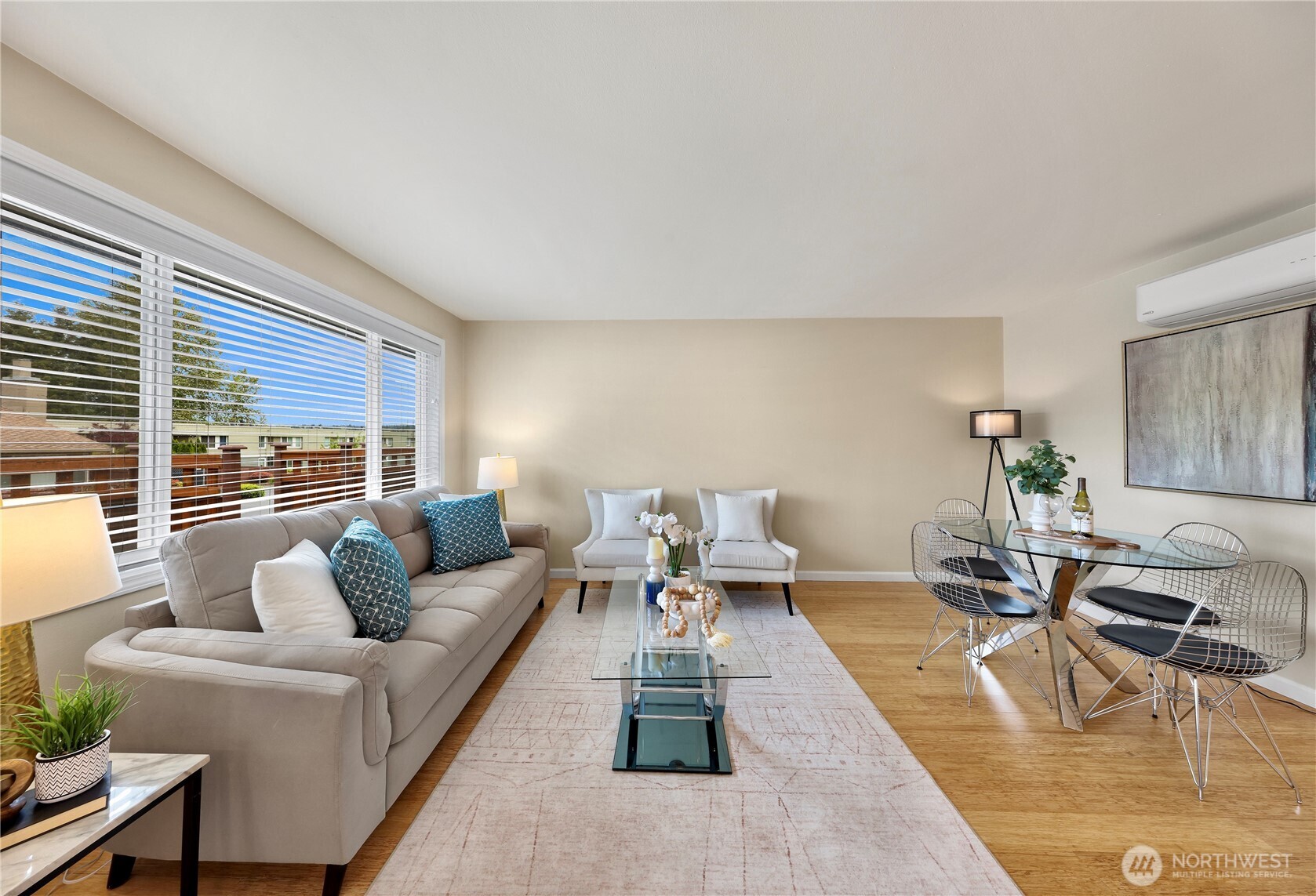 4050 W Lake Sammamish Parkway NE Unit: 2