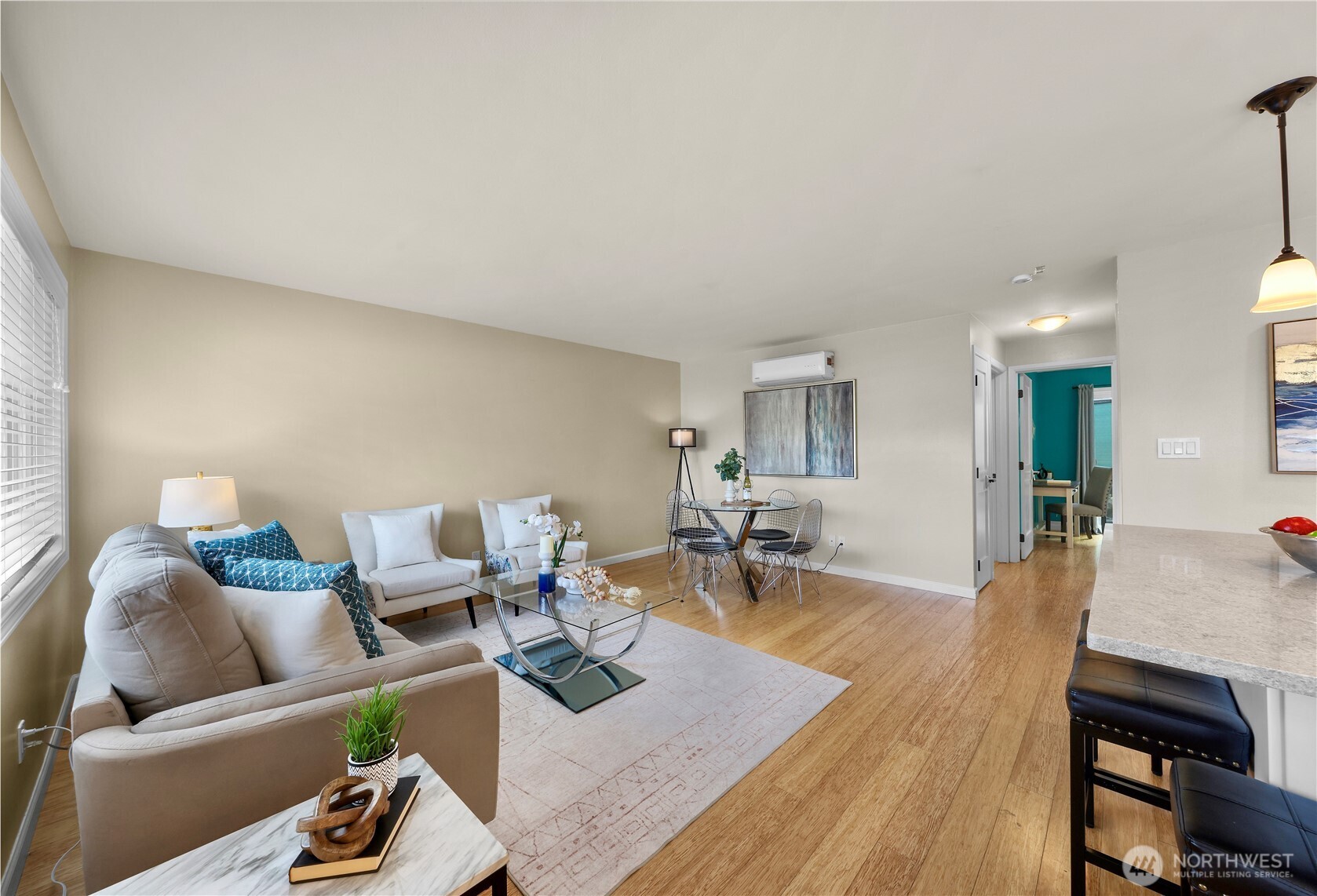 4050 W Lake Sammamish Parkway NE Unit: 2