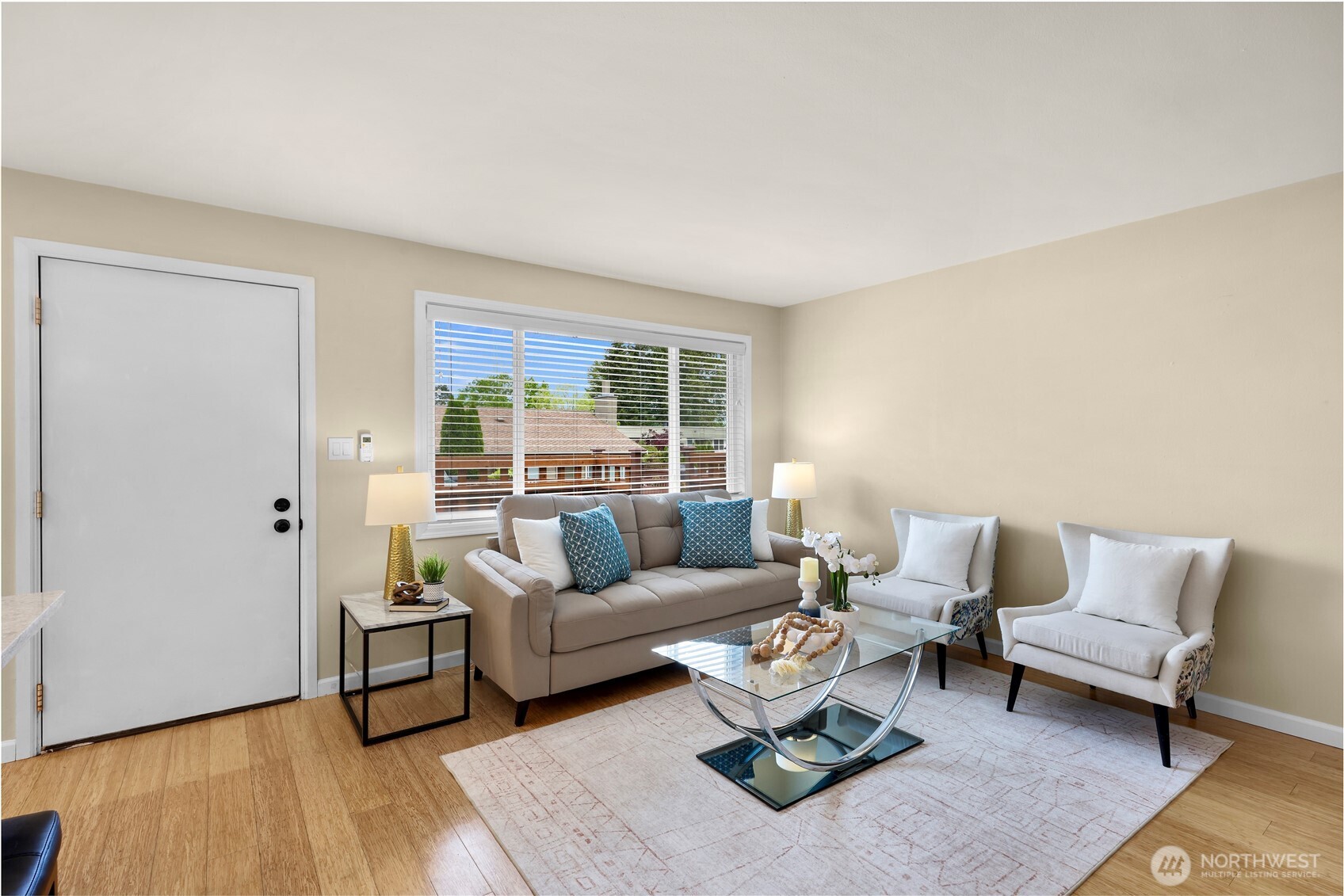 4050 W Lake Sammamish Parkway NE Unit: 2